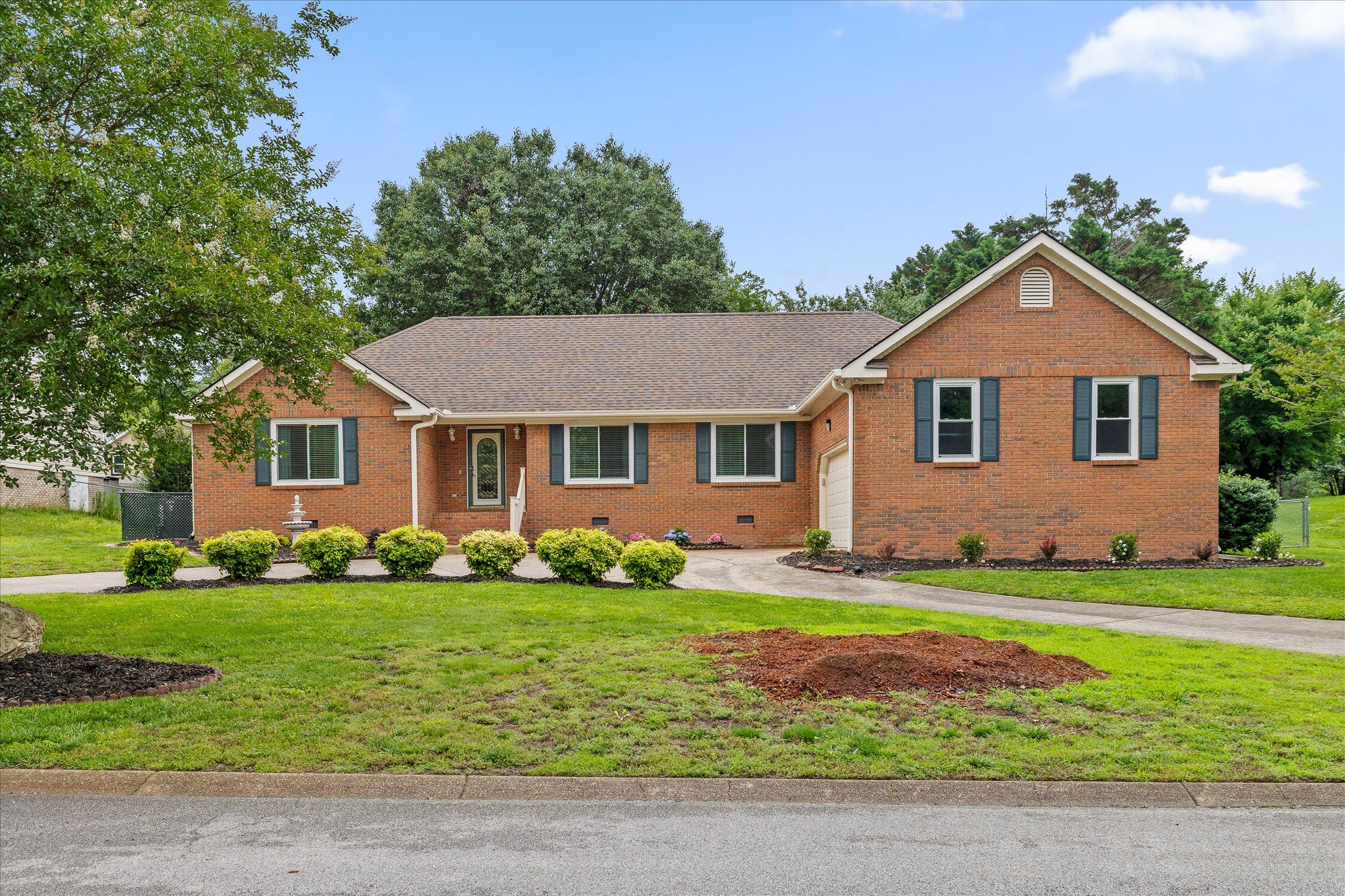 636 Pine Brow Trail