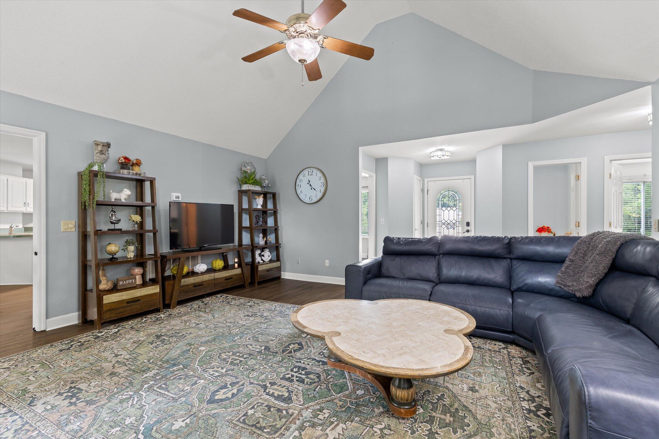 636 Pine Brow Trail