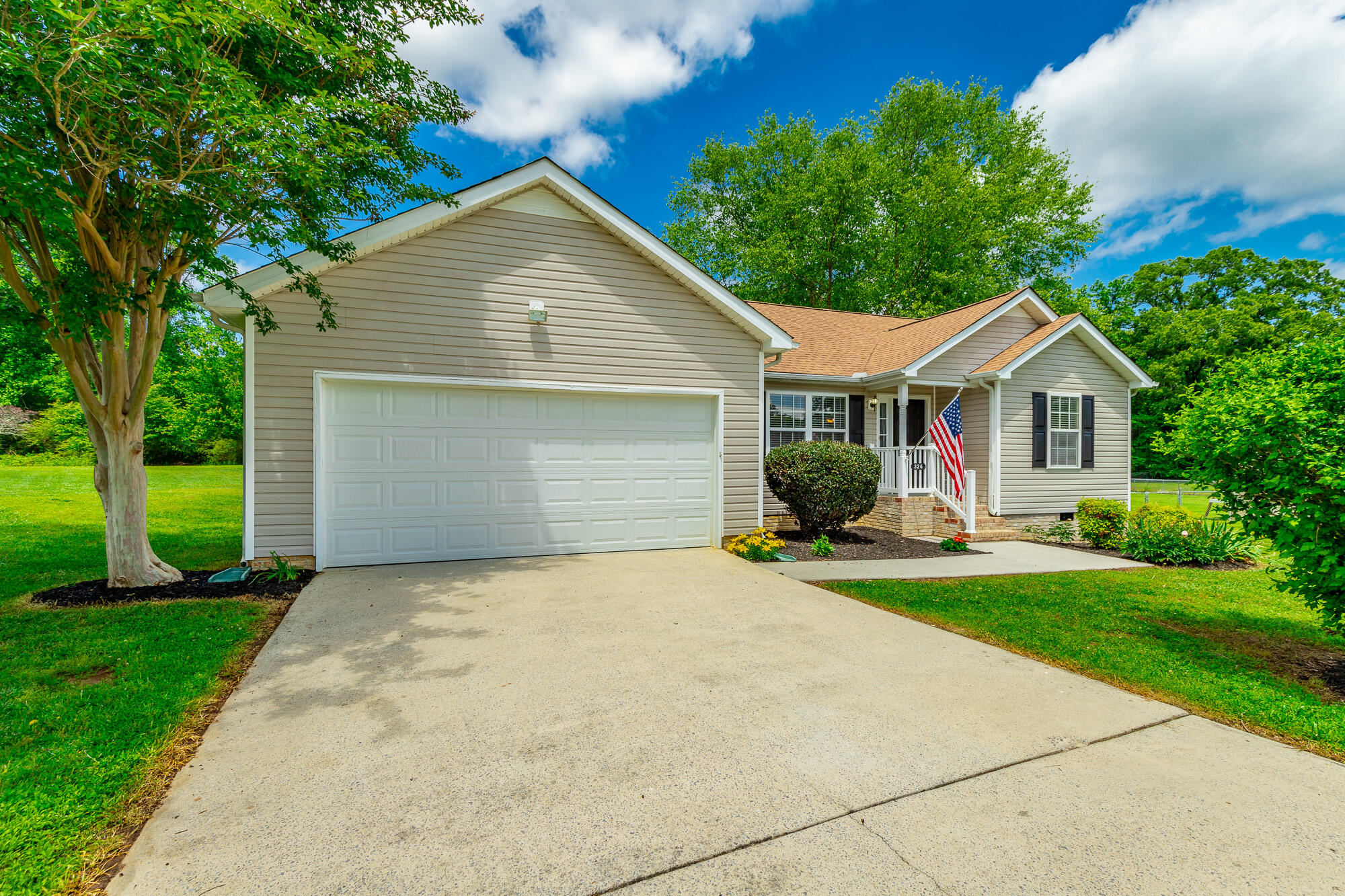 326 Glen Eden Way, LaFayette