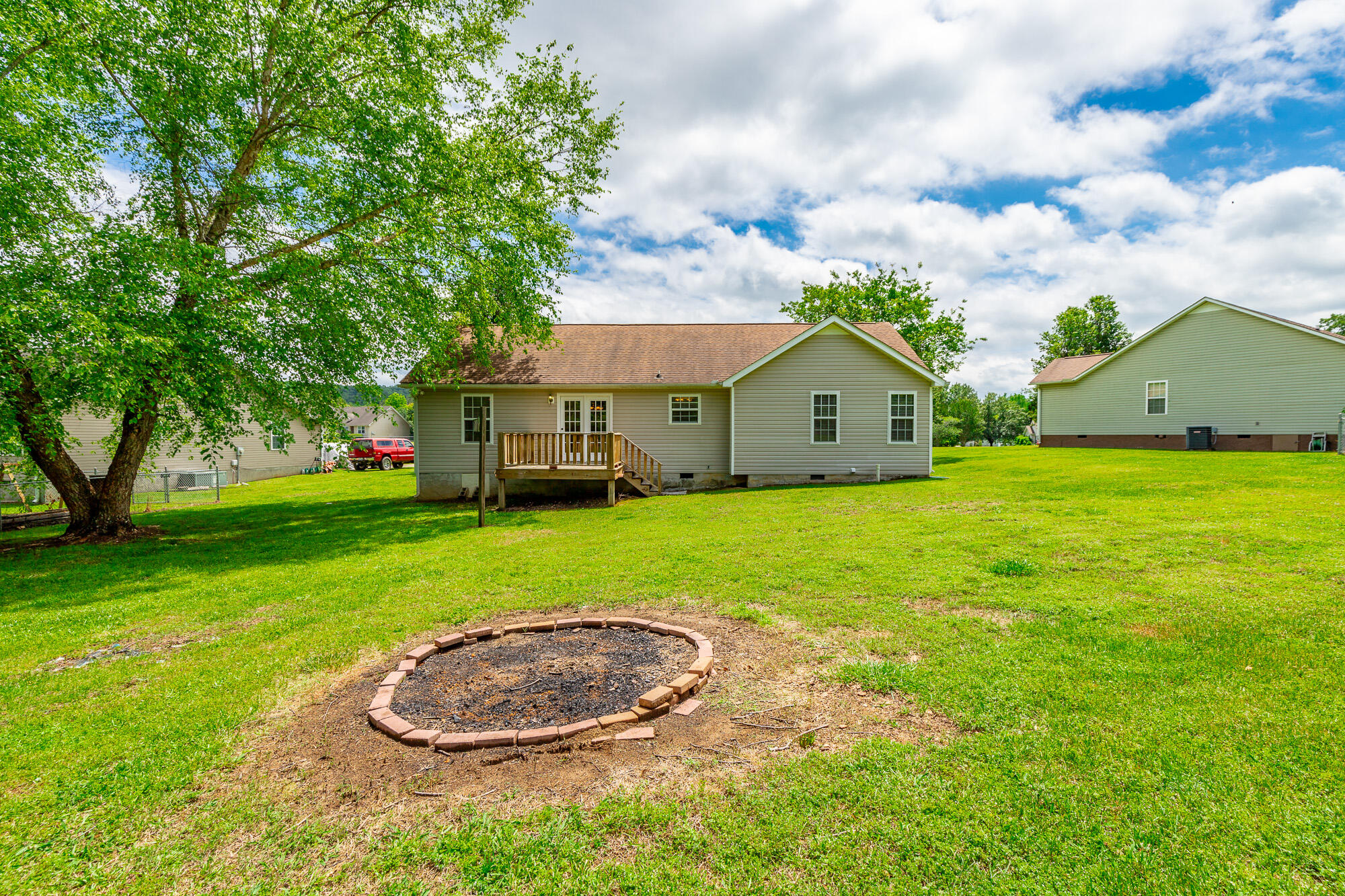 326 Glen Eden Way, LaFayette