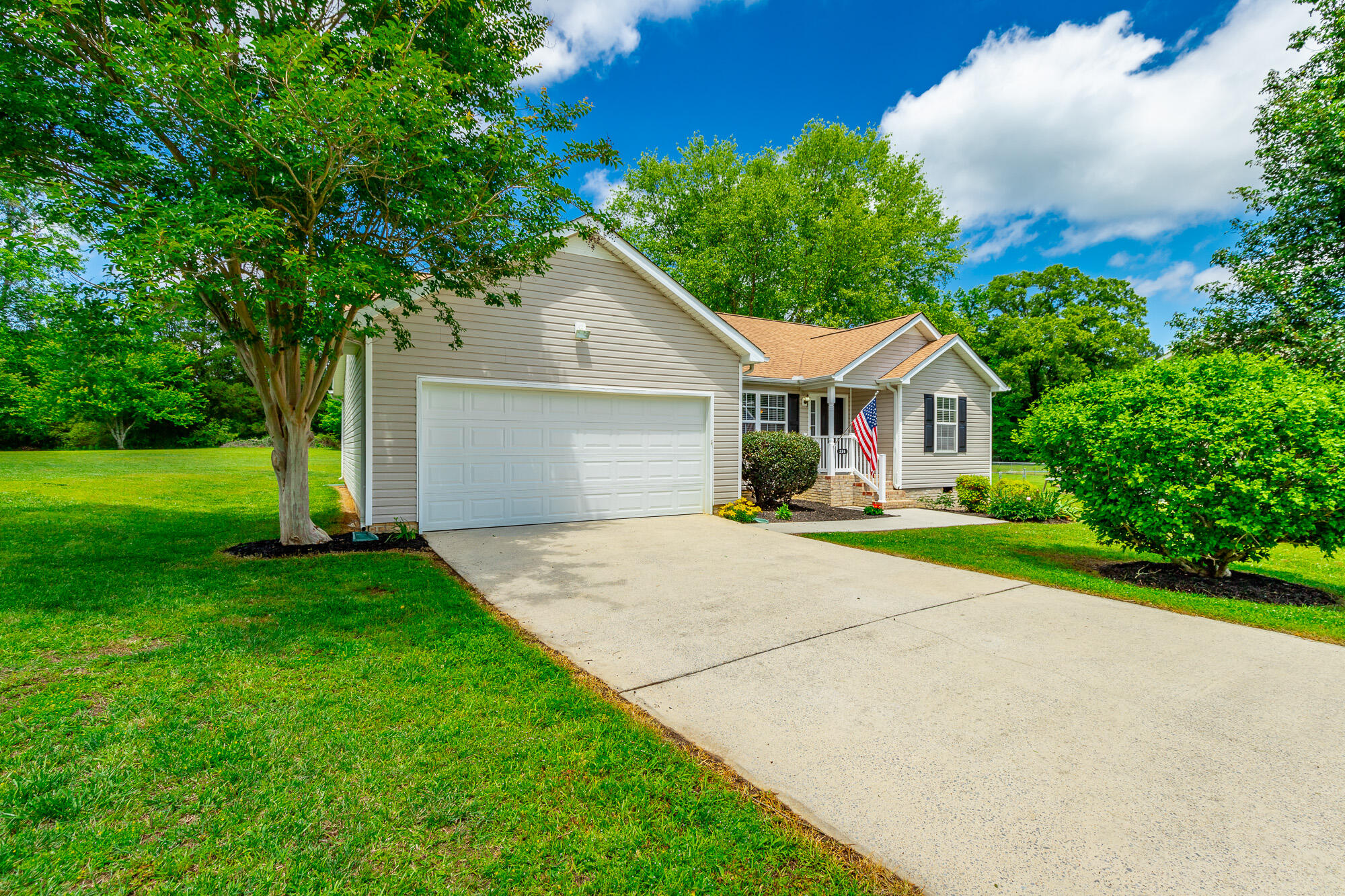 326 Glen Eden Way, LaFayette
