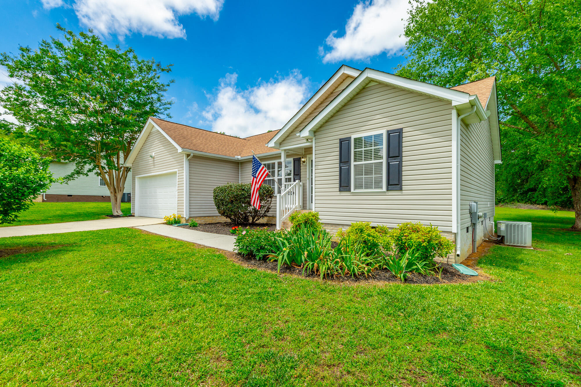 326 Glen Eden Way, LaFayette