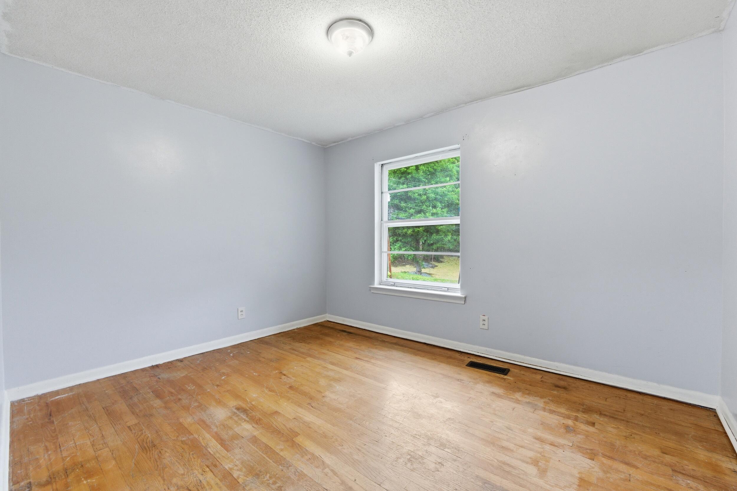 5 Montayne Drive