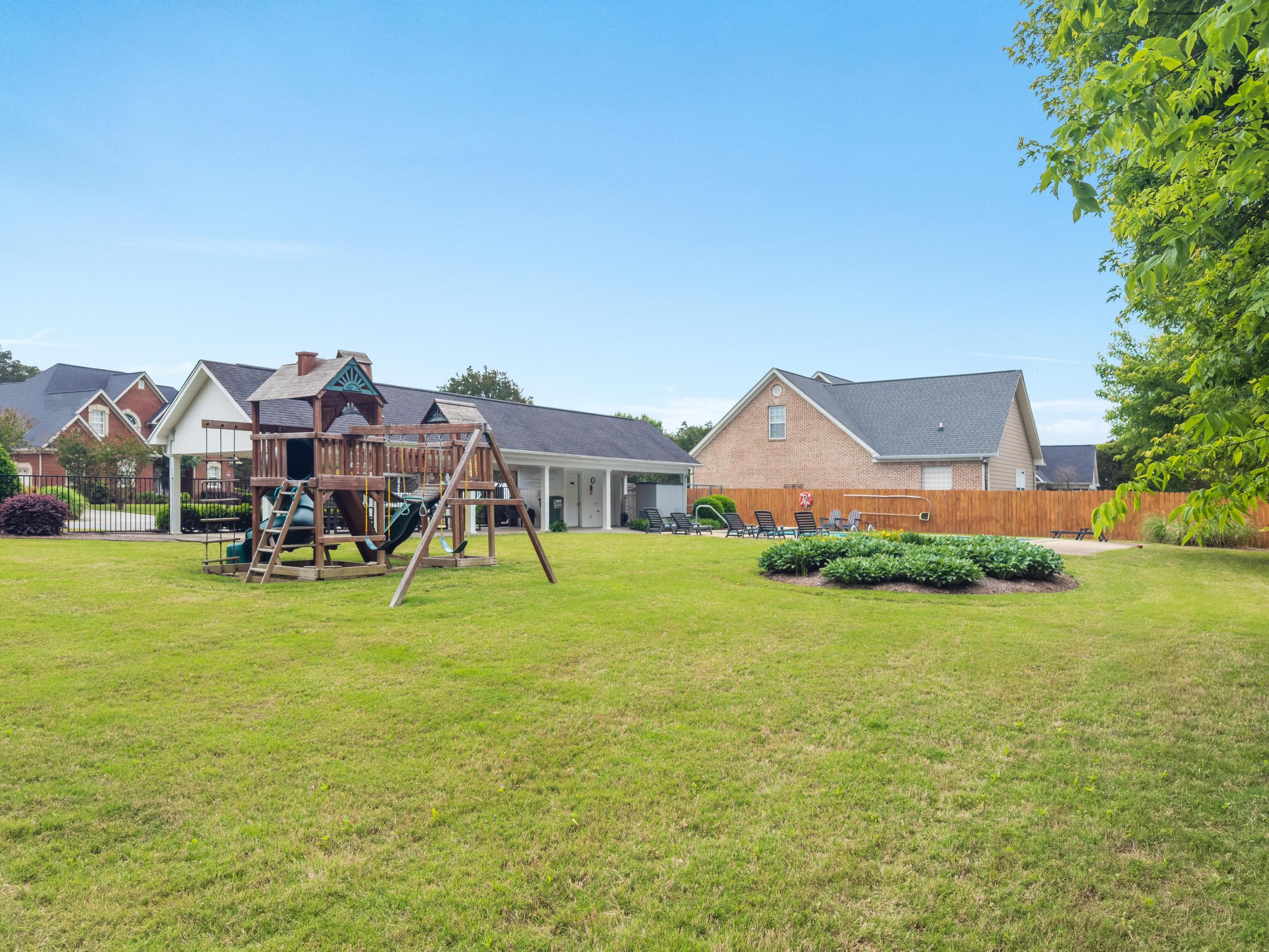 418 Champagne Circle