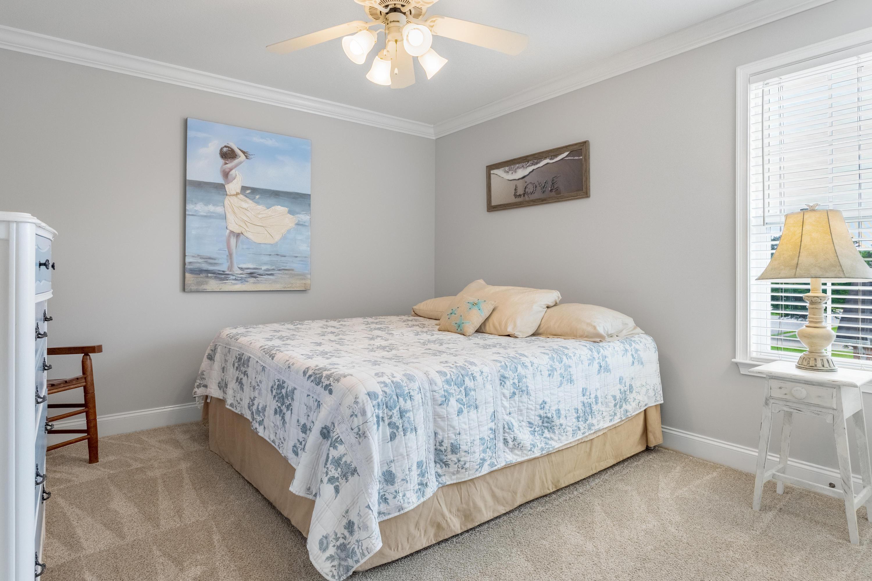418 Champagne Circle
