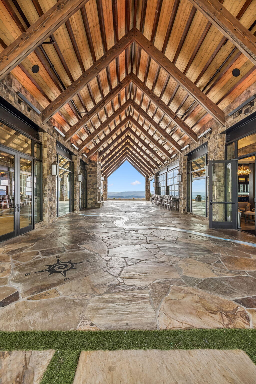 1109 Birds Eye Way