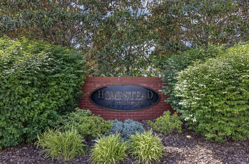647 Peachtree Circle