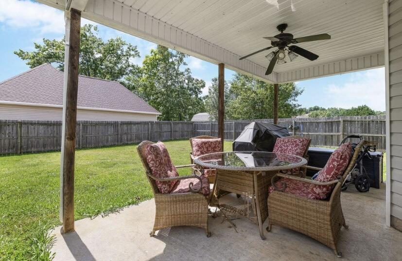 647 Peachtree Circle