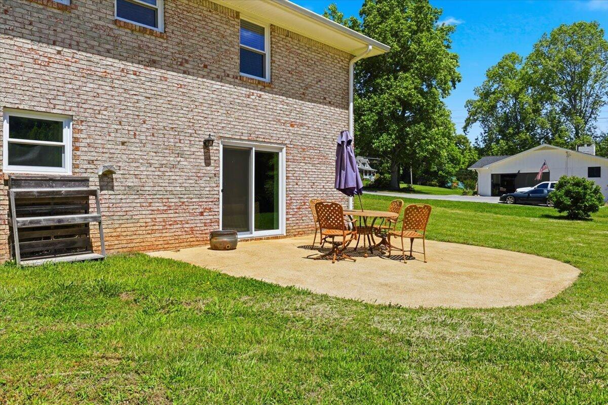 9103 Bay Drive