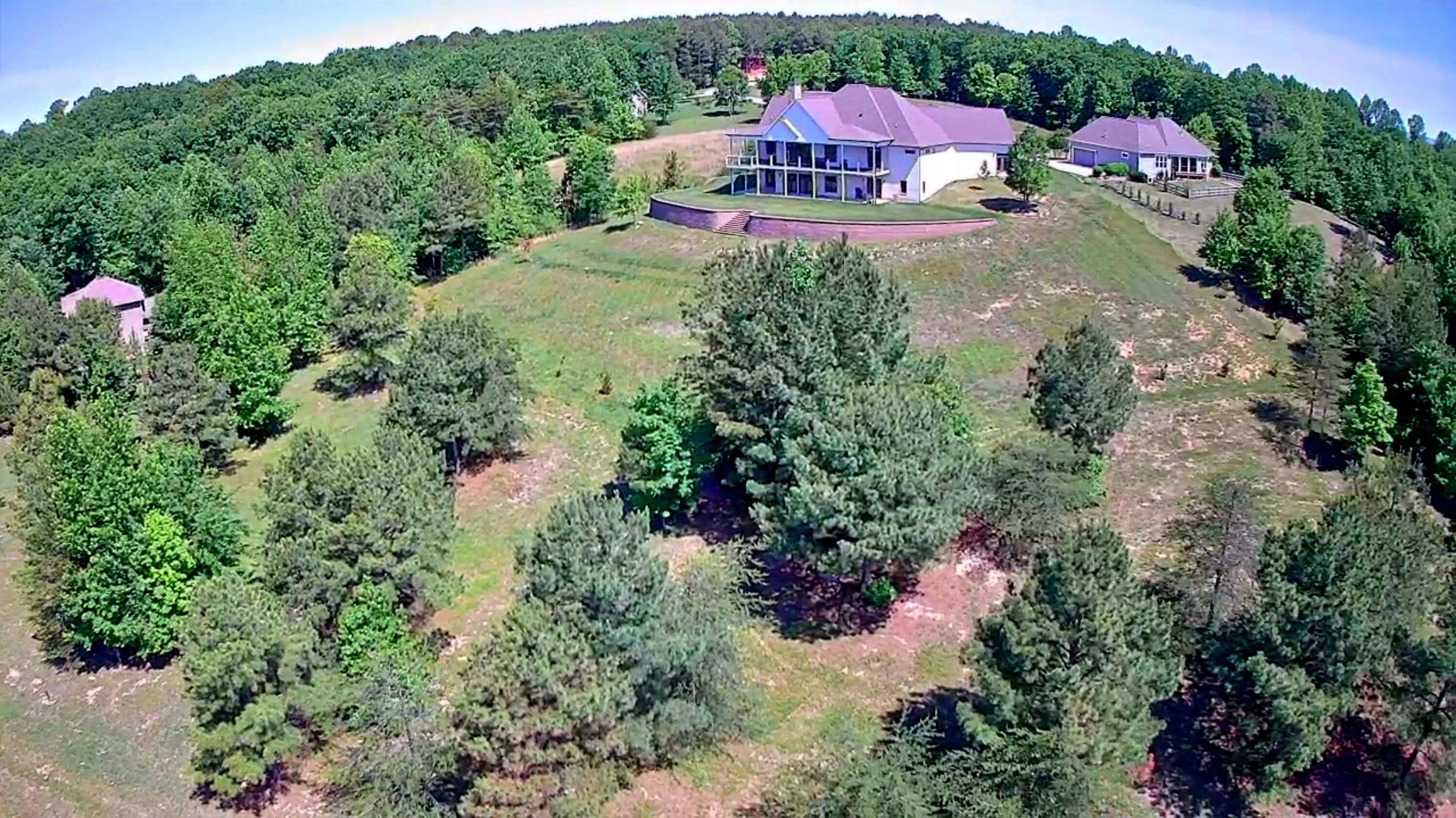 1899 River Bluffs Drive
