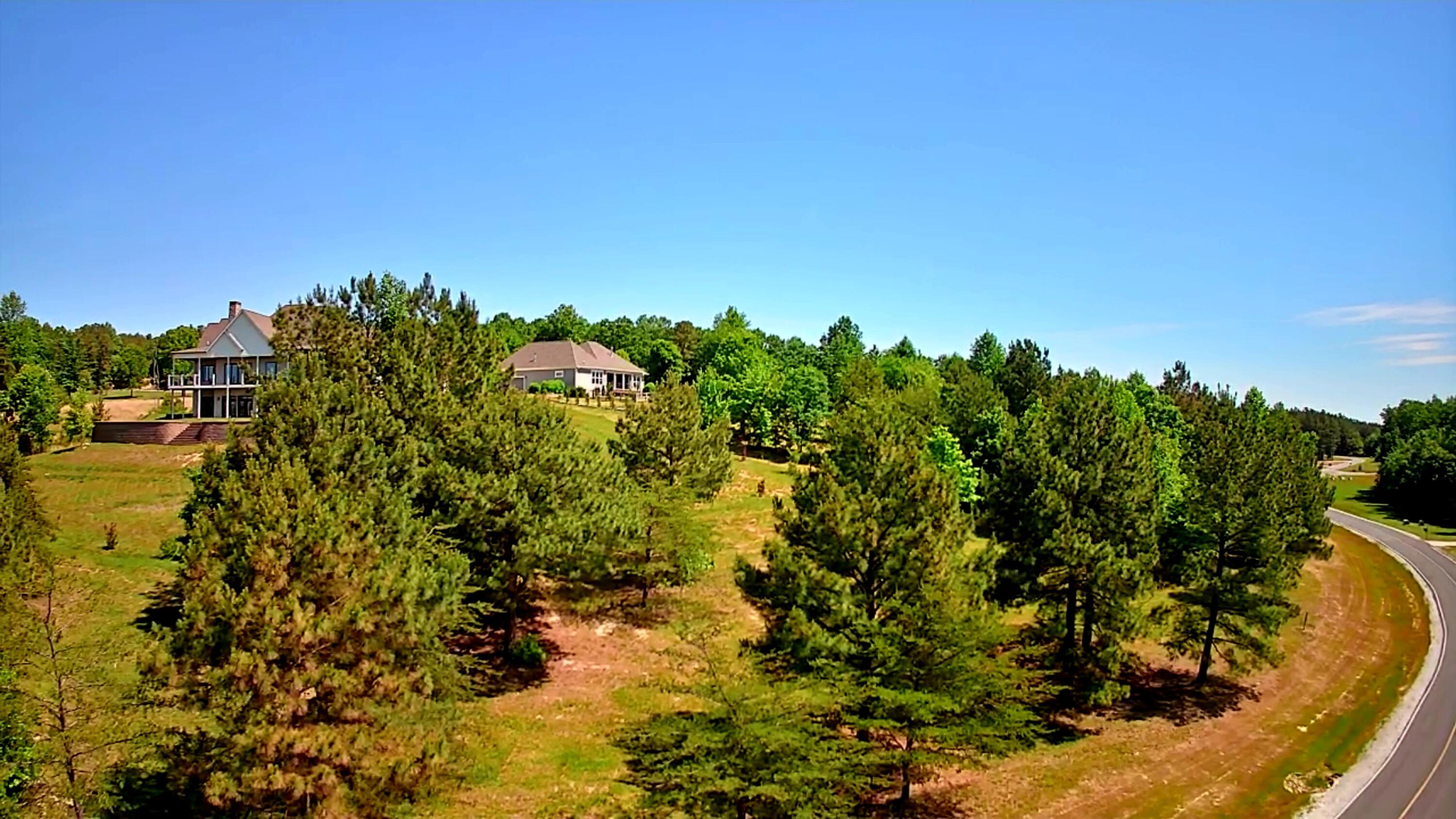 1899 River Bluffs Drive