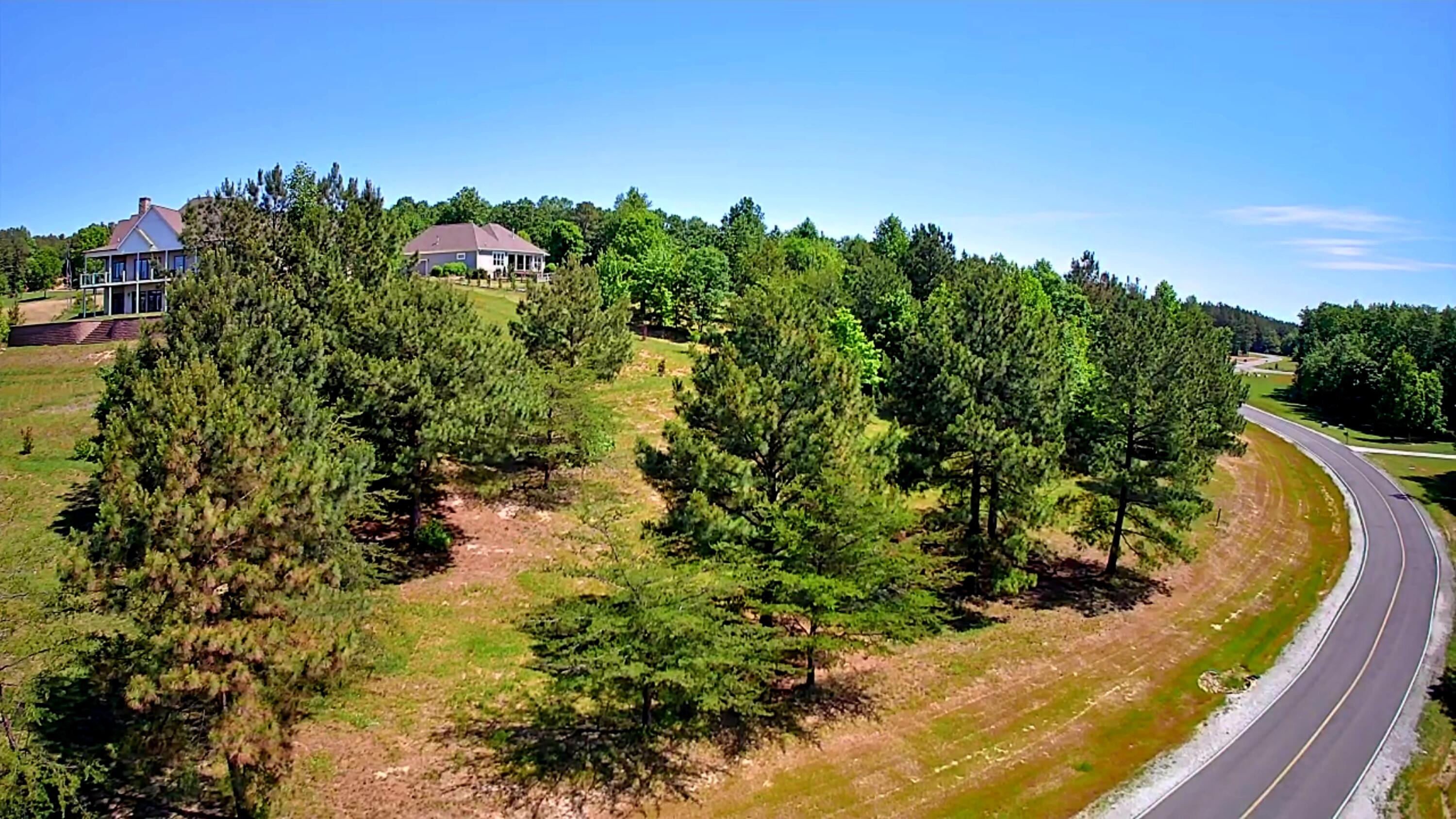 1899 River Bluffs Drive