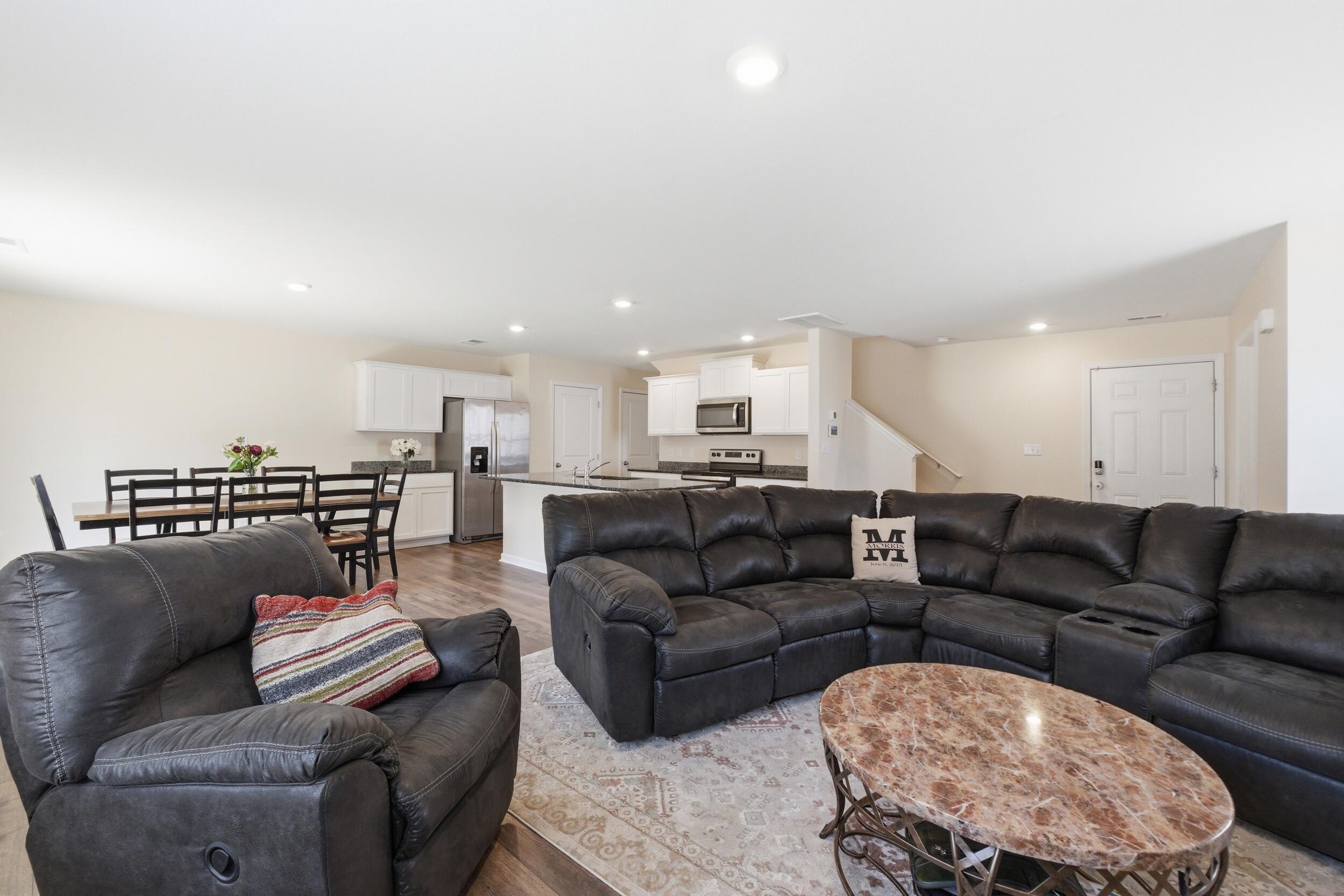 3332 Serenity Drive NE, 42