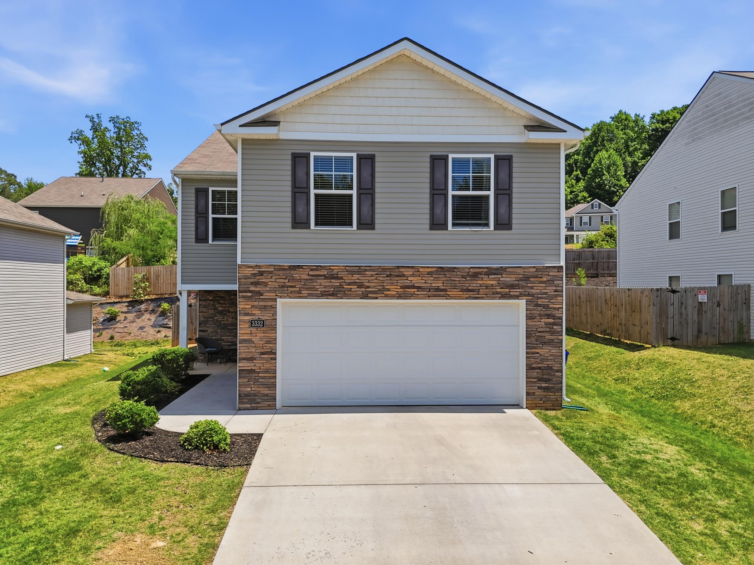 3332 Serenity Drive NE, 42