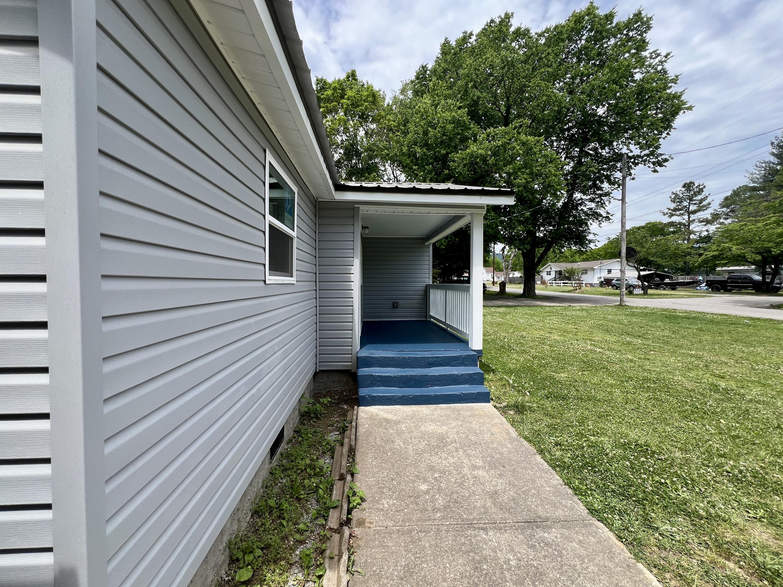 215 Burnett Street