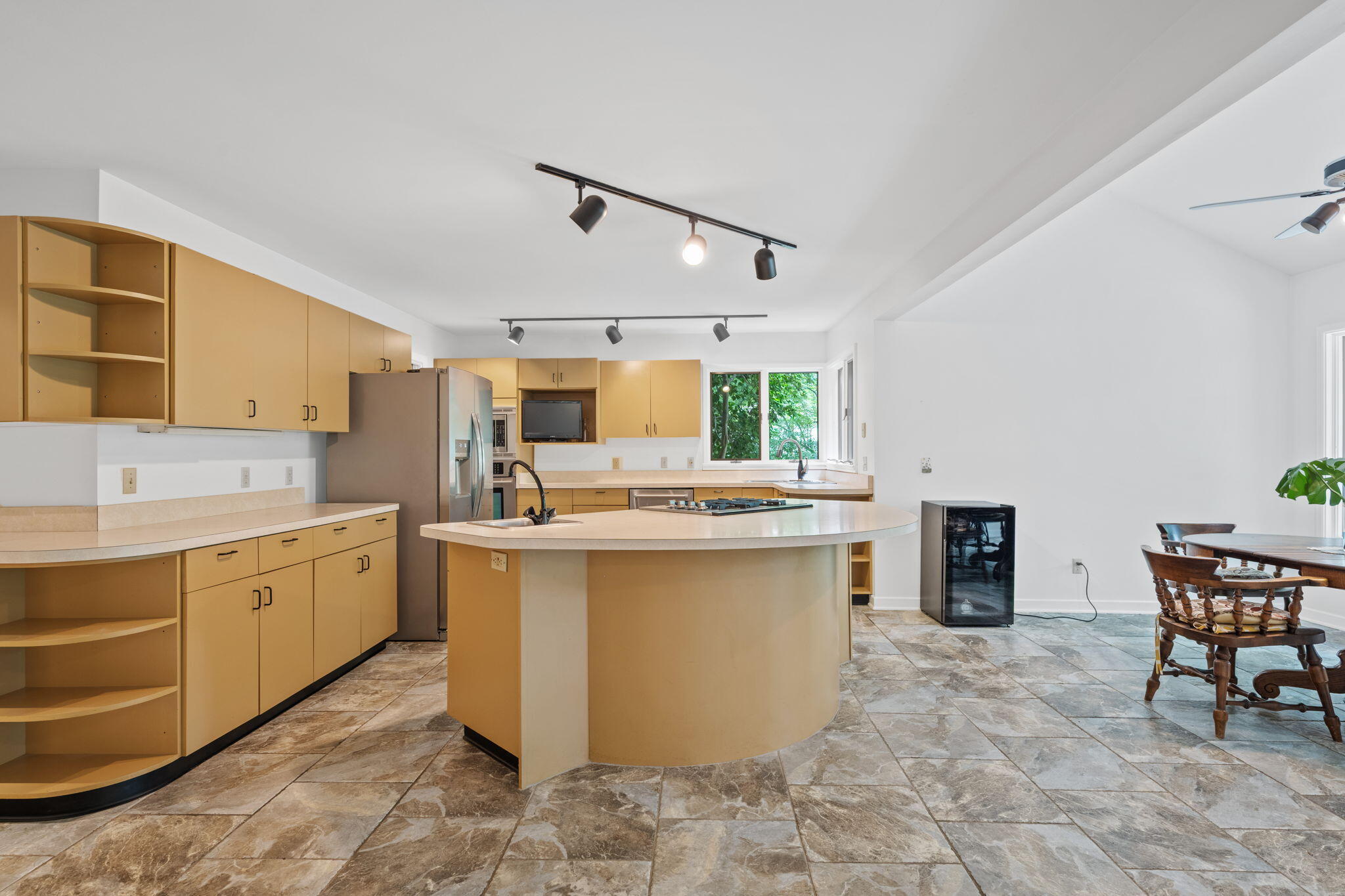620 Stonebrook Drive