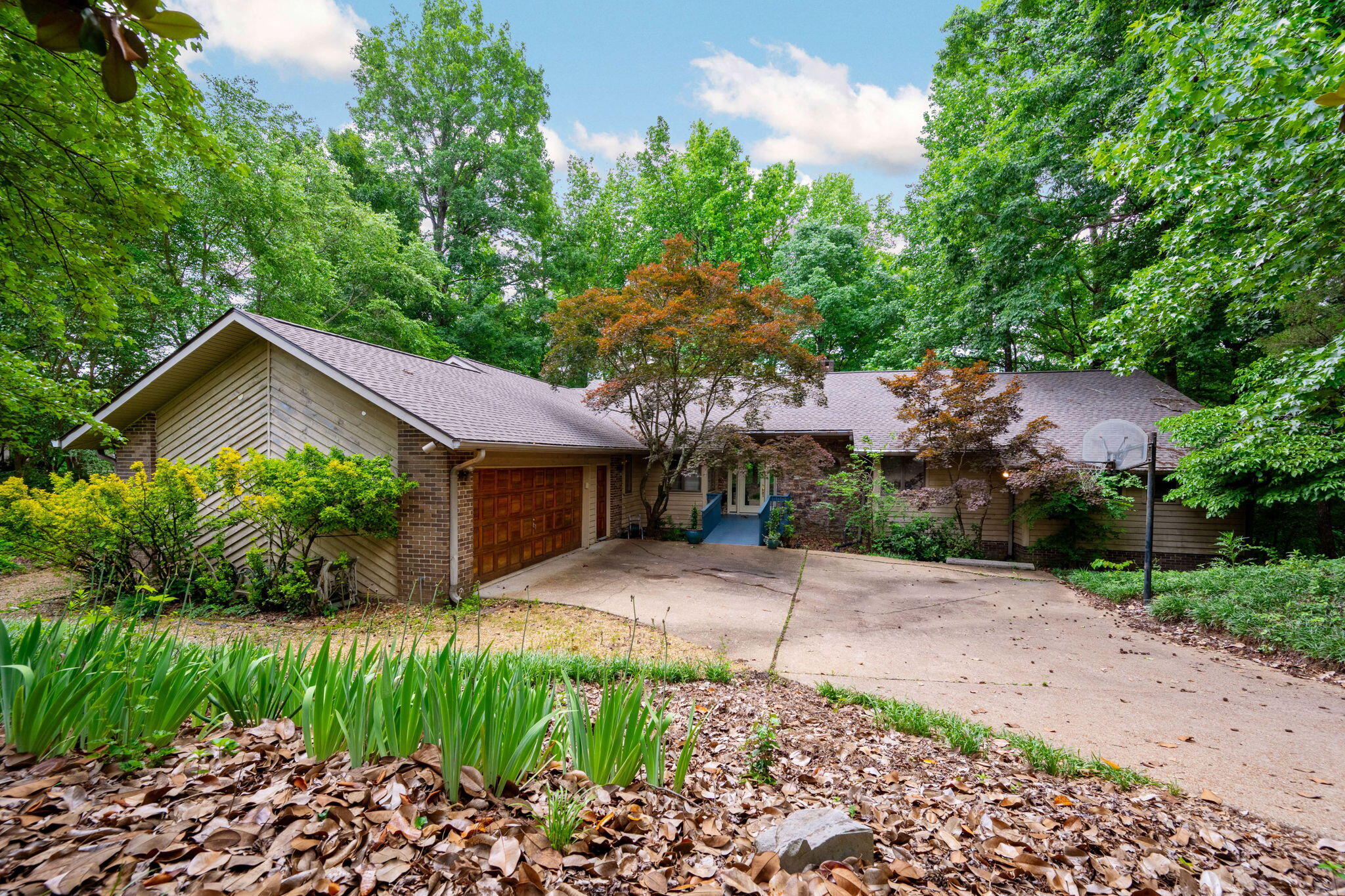 620 Stonebrook Drive