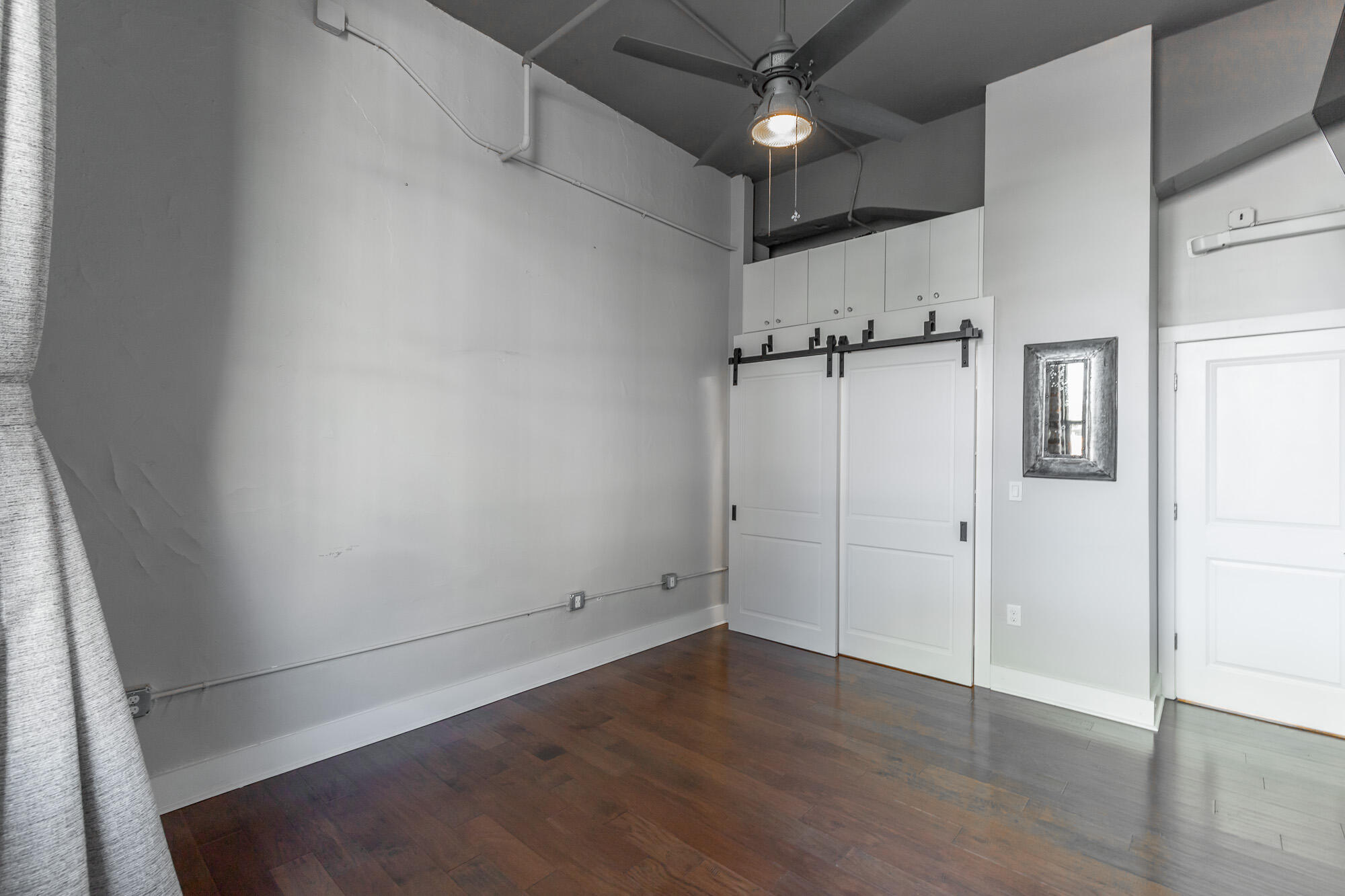1301 Market Street, 106
