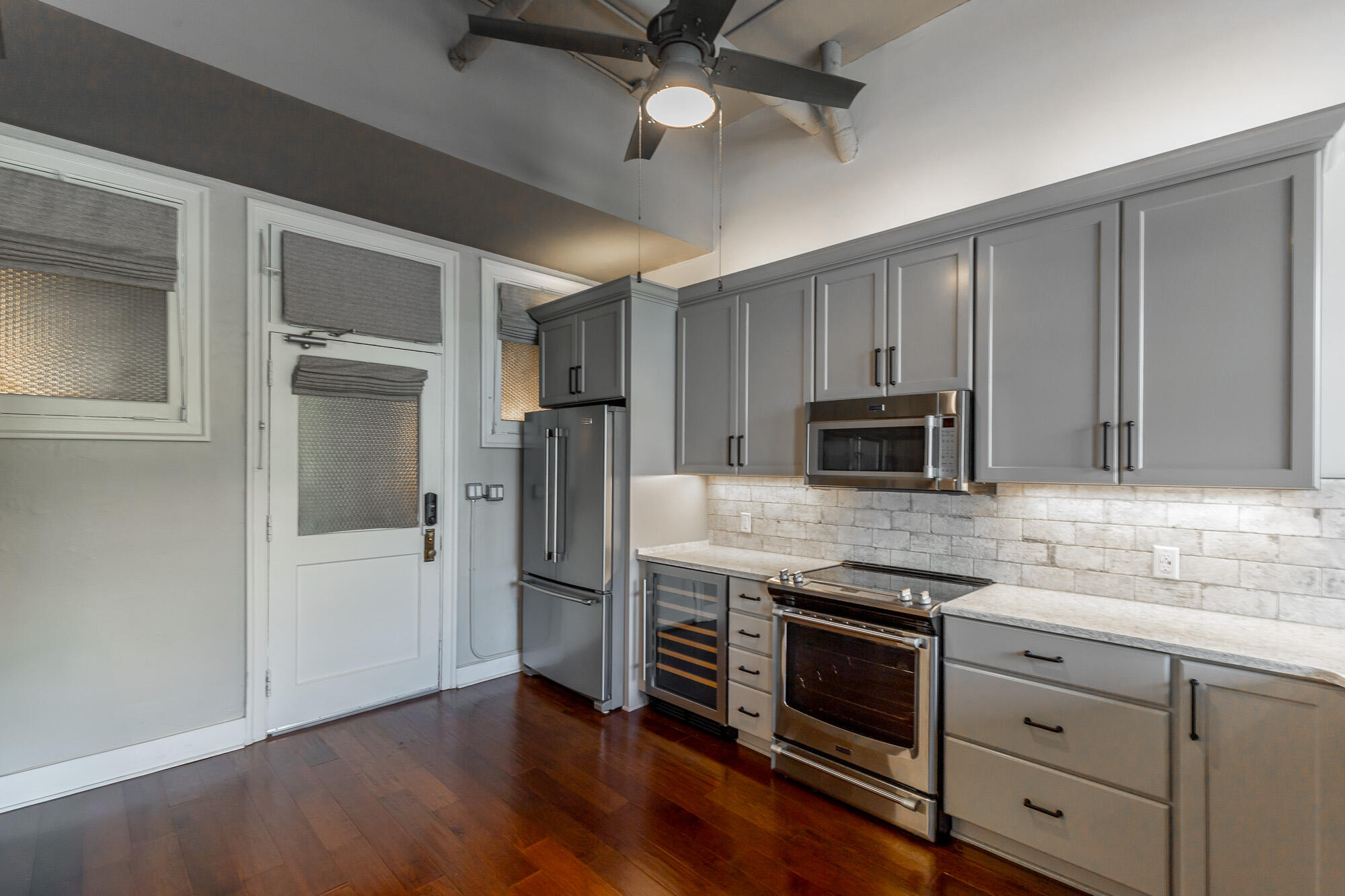 1301 Market Street, 106