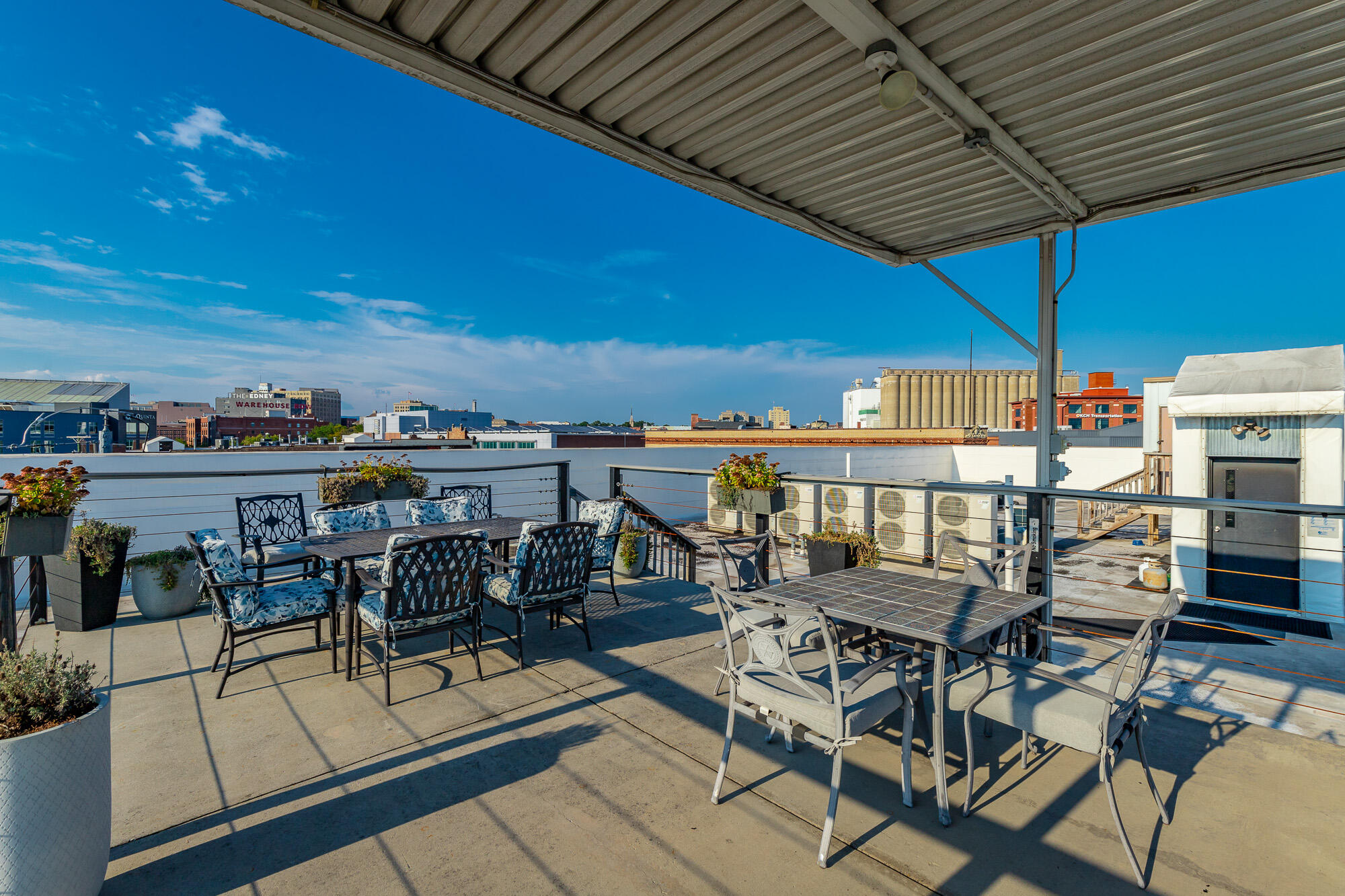 1301 Market Street, 106
