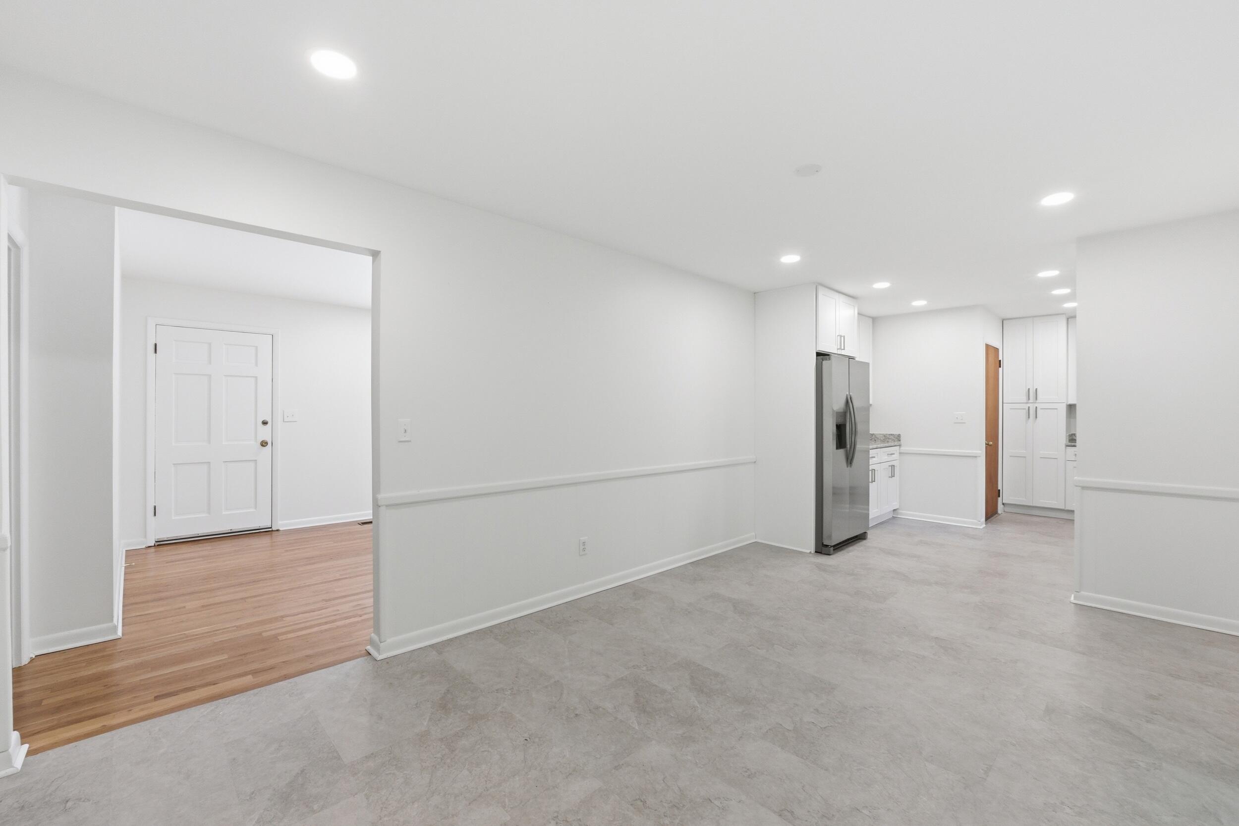 945 Brynwood Terrace