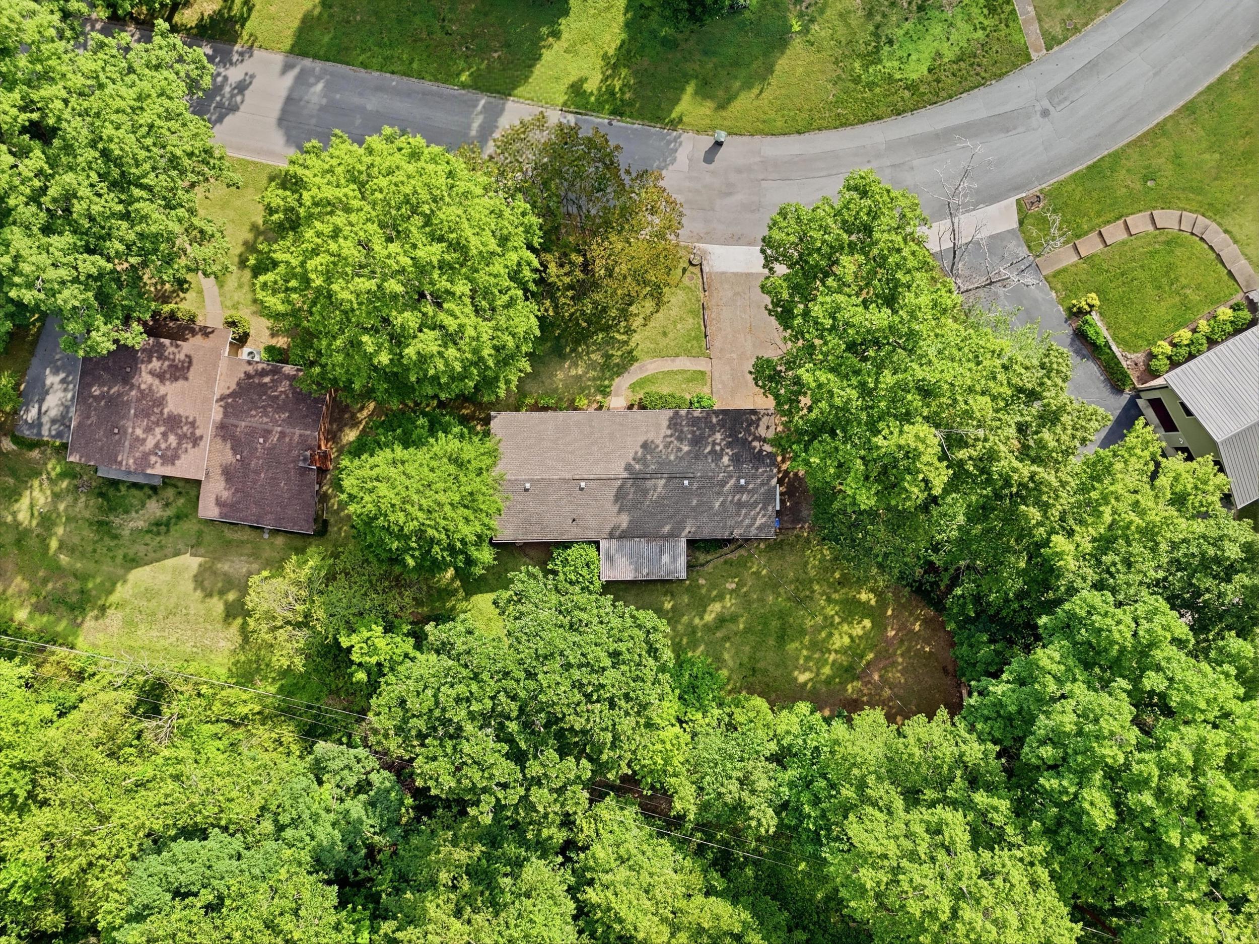 945 Brynwood Terrace