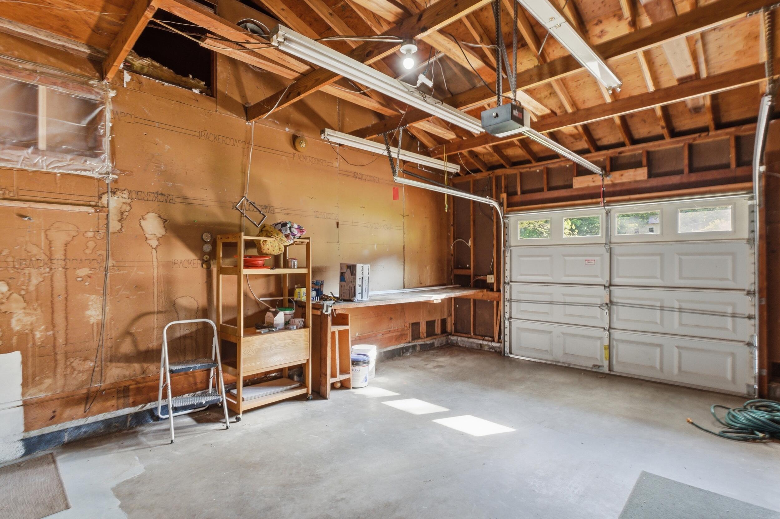 945 Brynwood Terrace