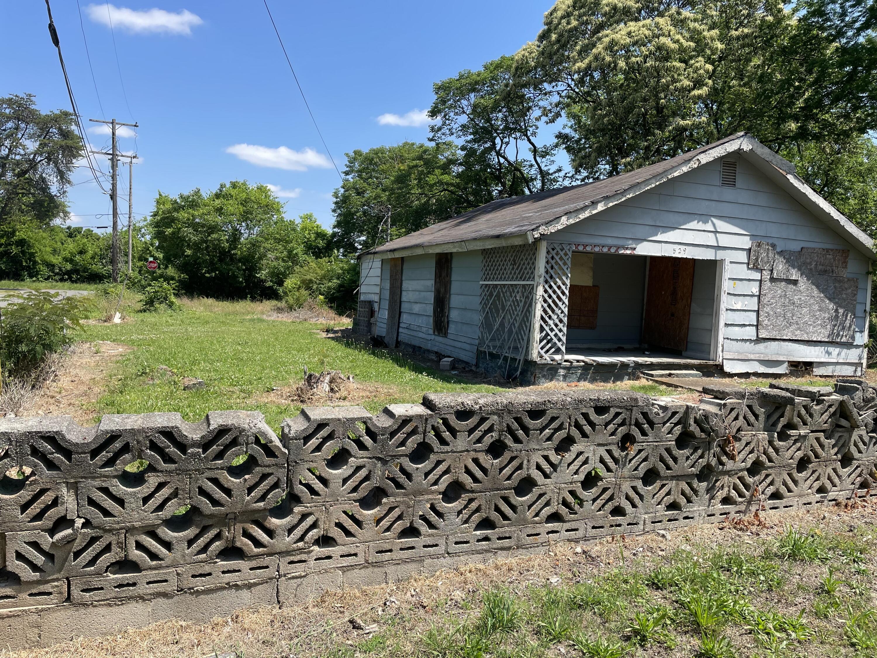 529 W Gordon Avenue