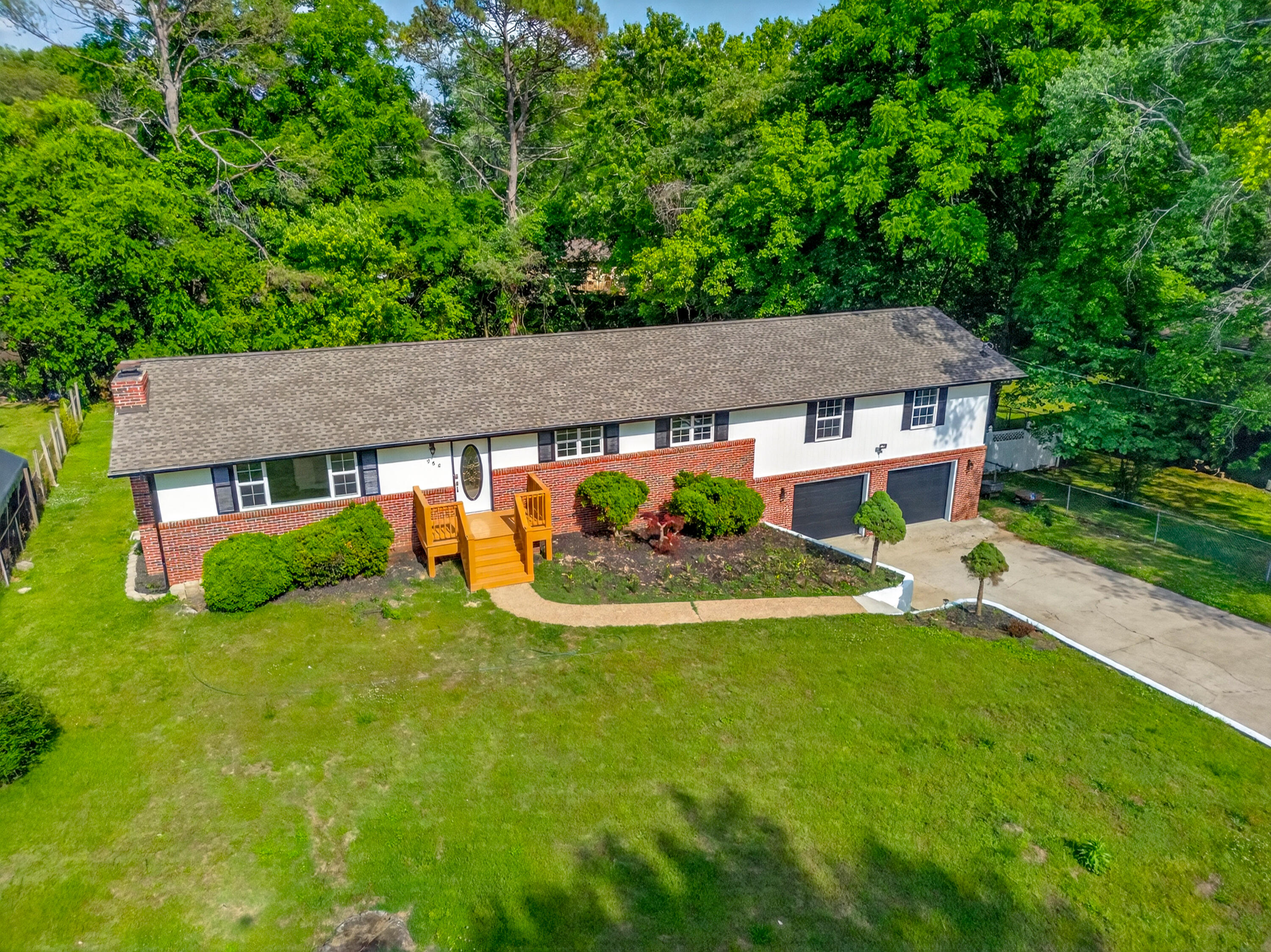 968 W Circle Drive