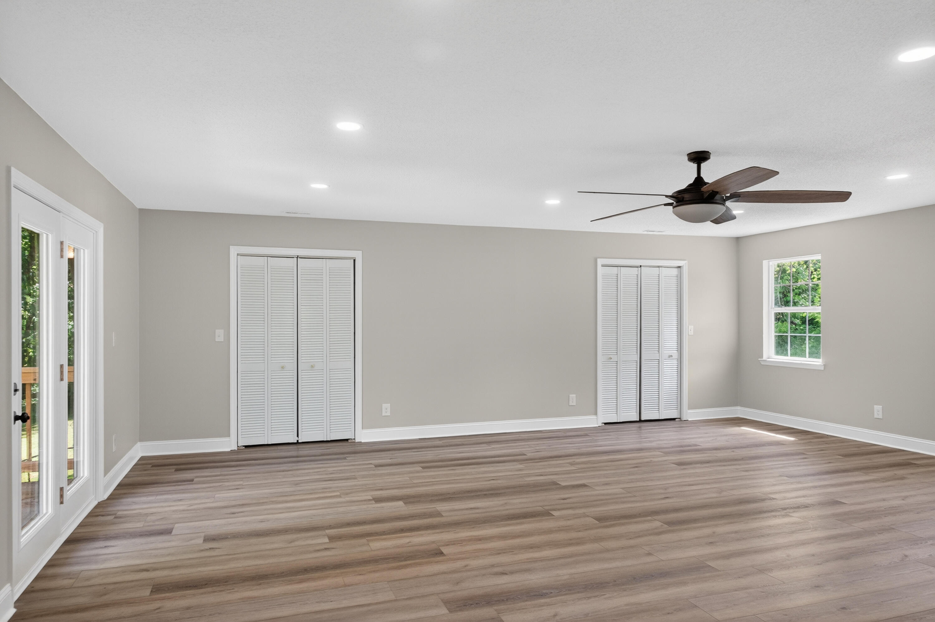 968 W Circle Drive
