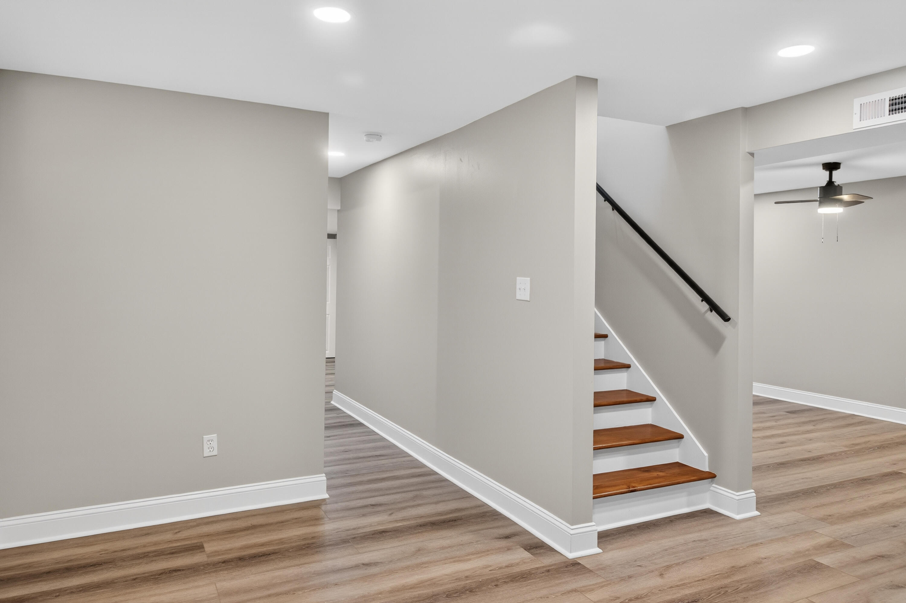 968 W Circle Drive
