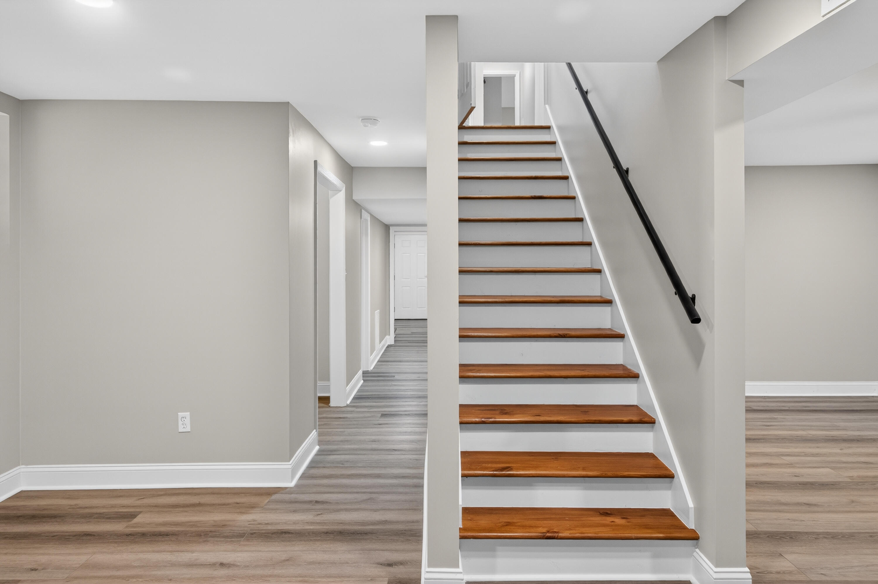 968 W Circle Drive