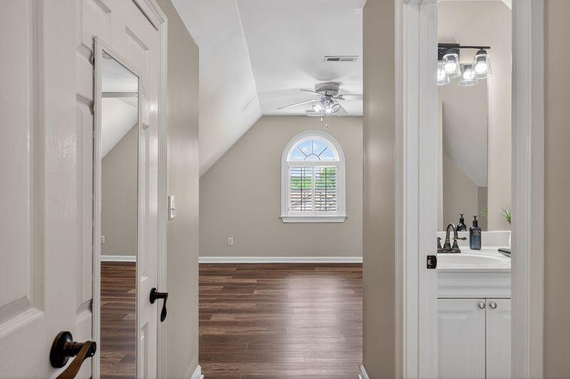 112 Dogwood Trail
