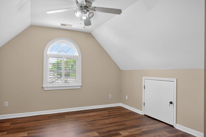 112 Dogwood Trail