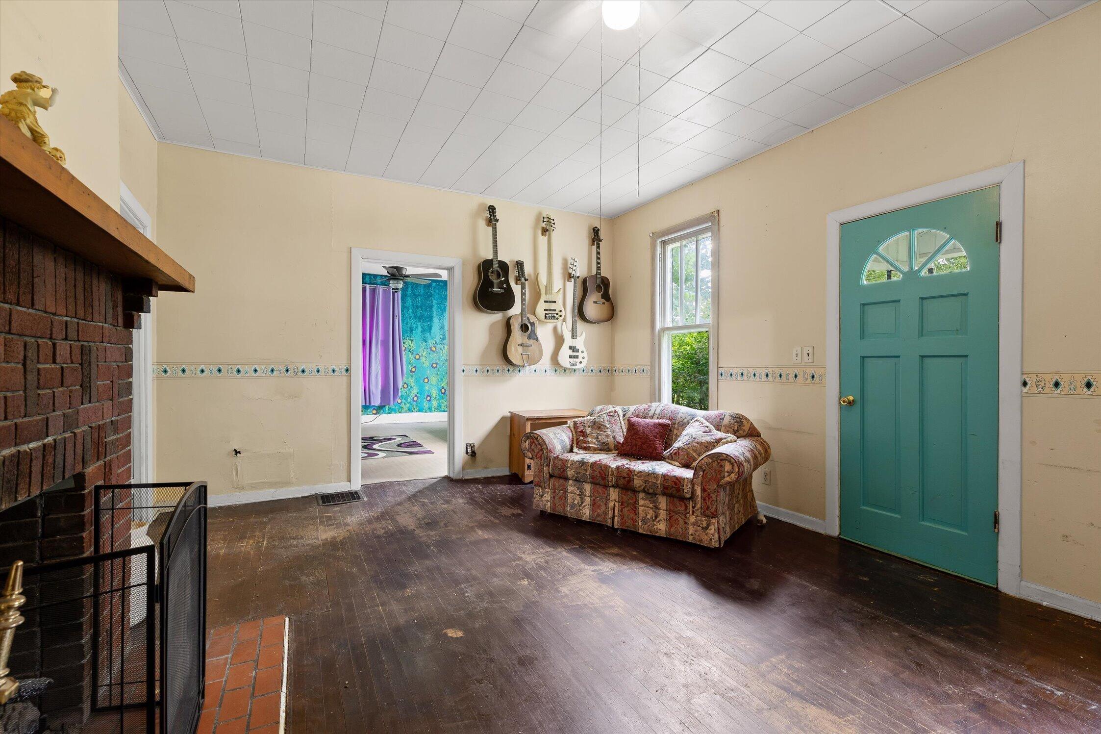 449 S Elm Street