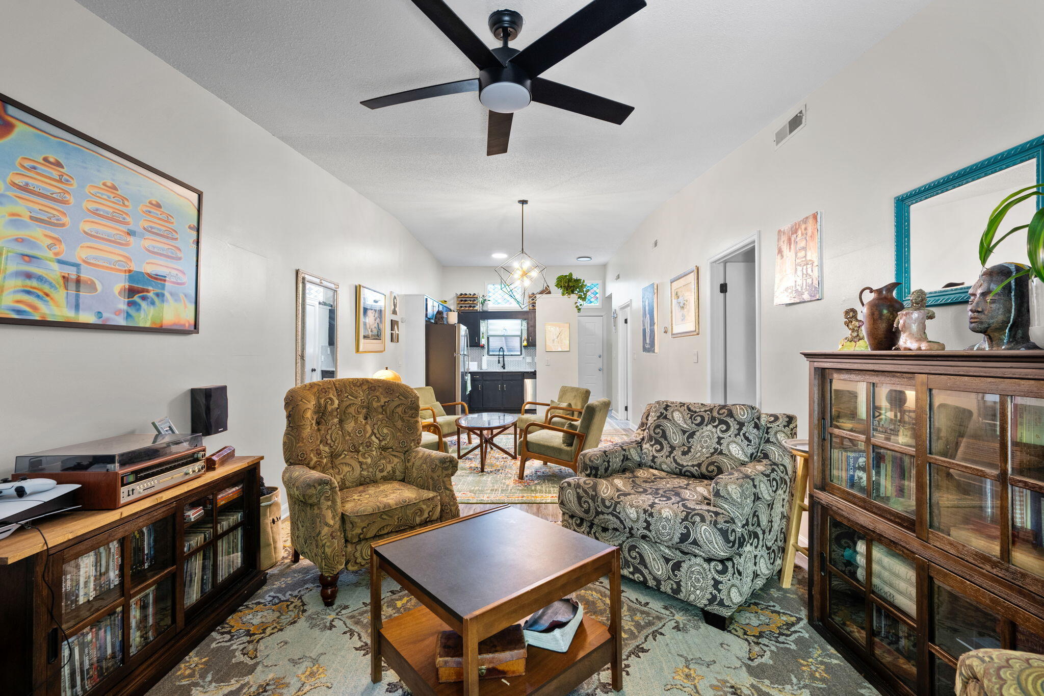 3800 Provence Street, 16