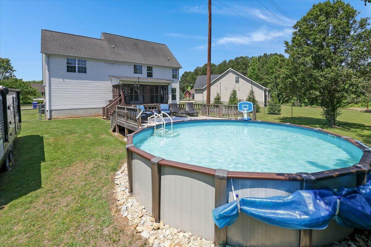 340 Gladstone Drive
