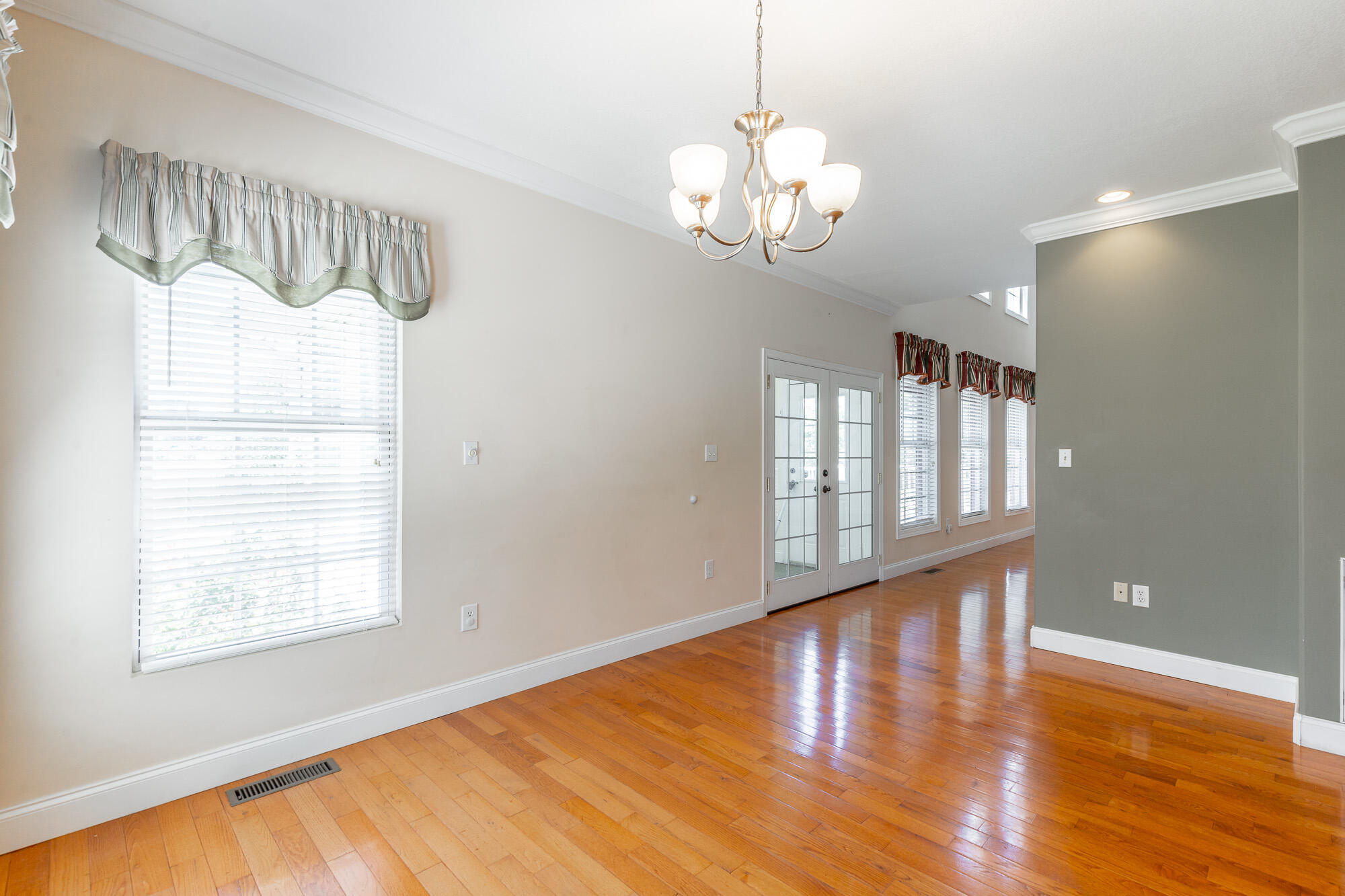 8543 Cavanaugh Lane