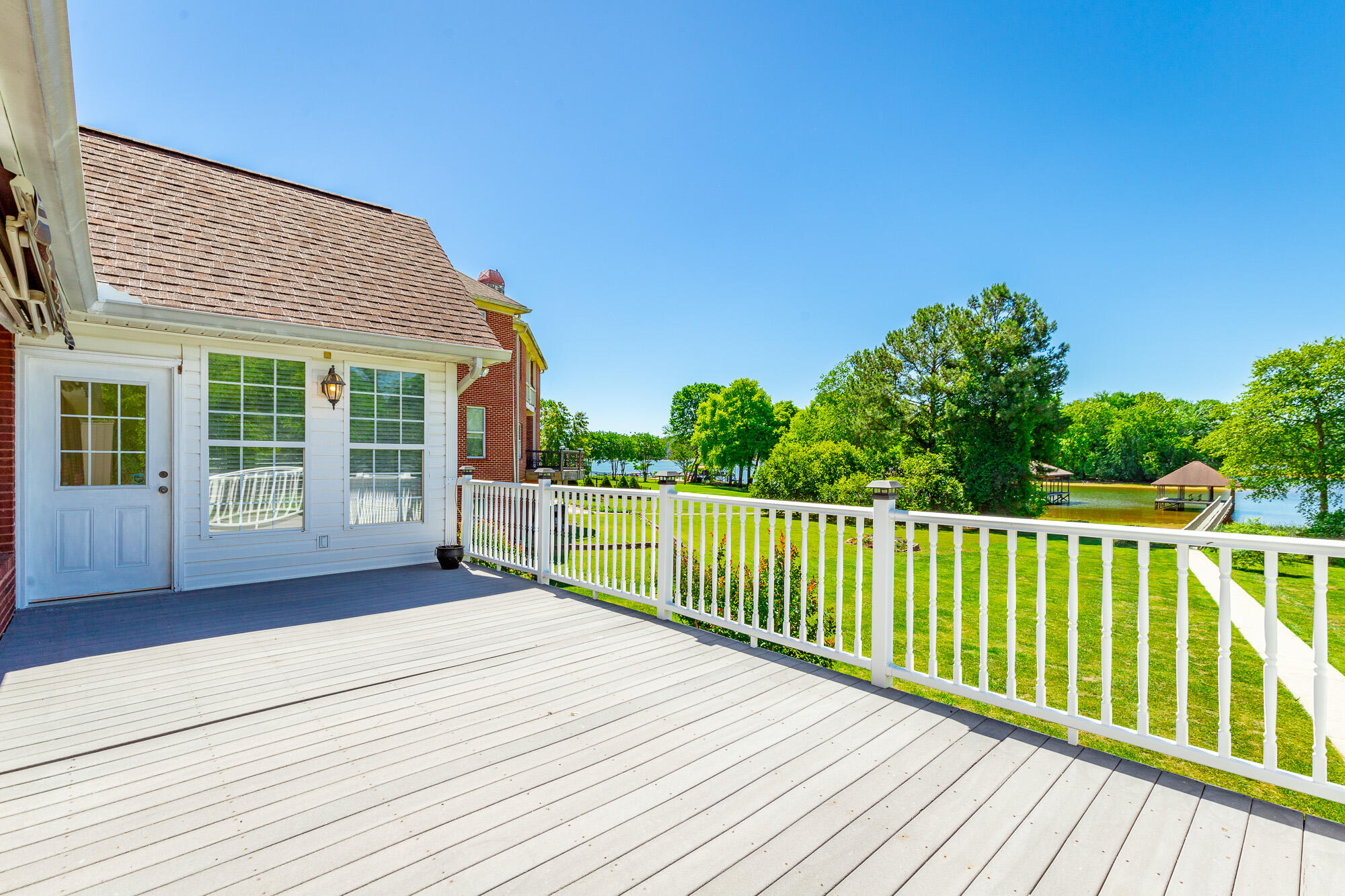 8543 Cavanaugh Lane