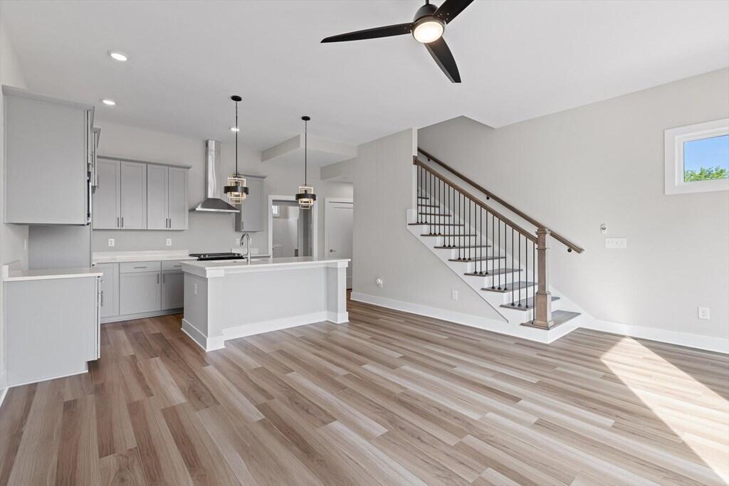 825 Burnside Place