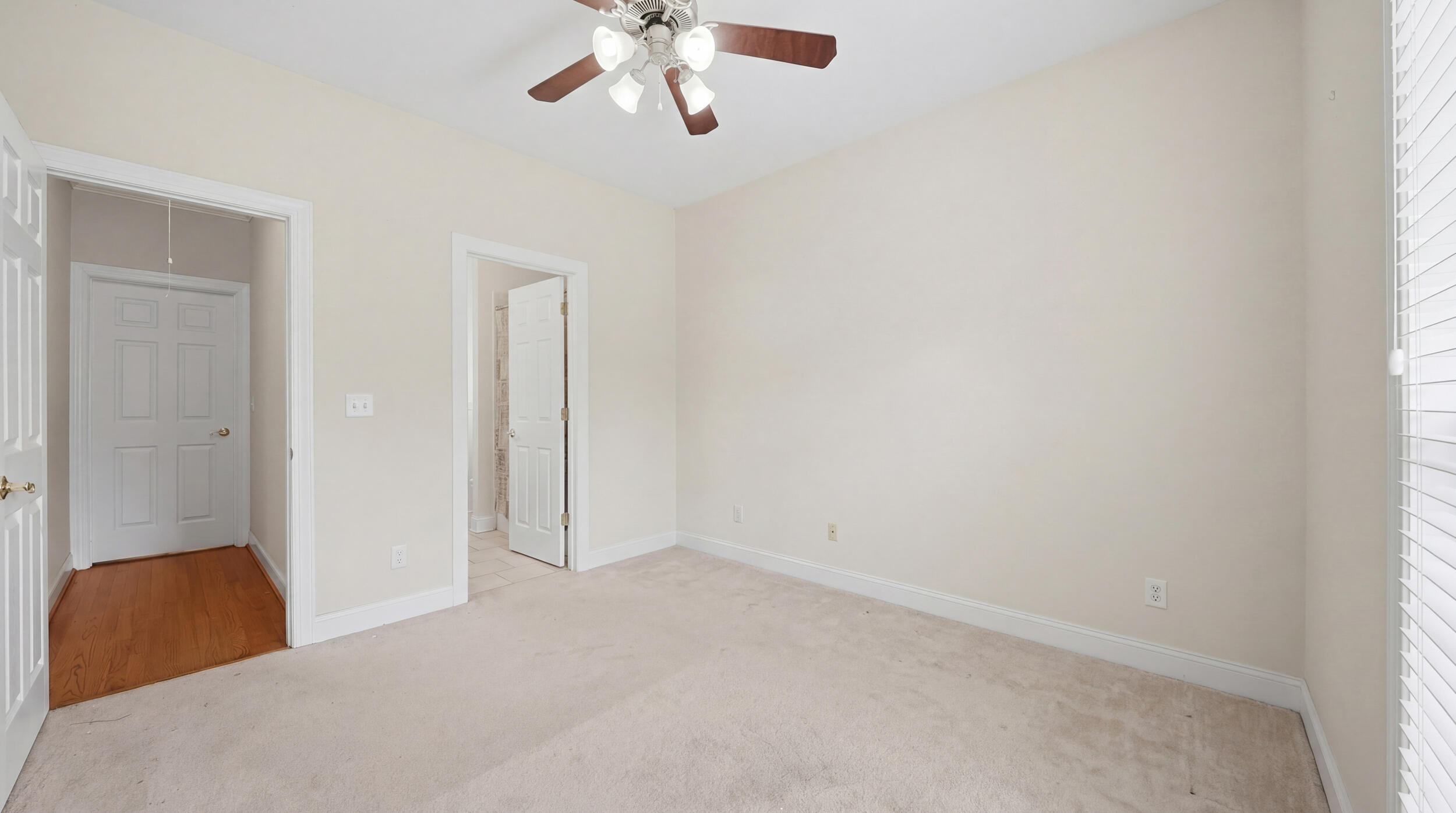 9349 Wandering Way
