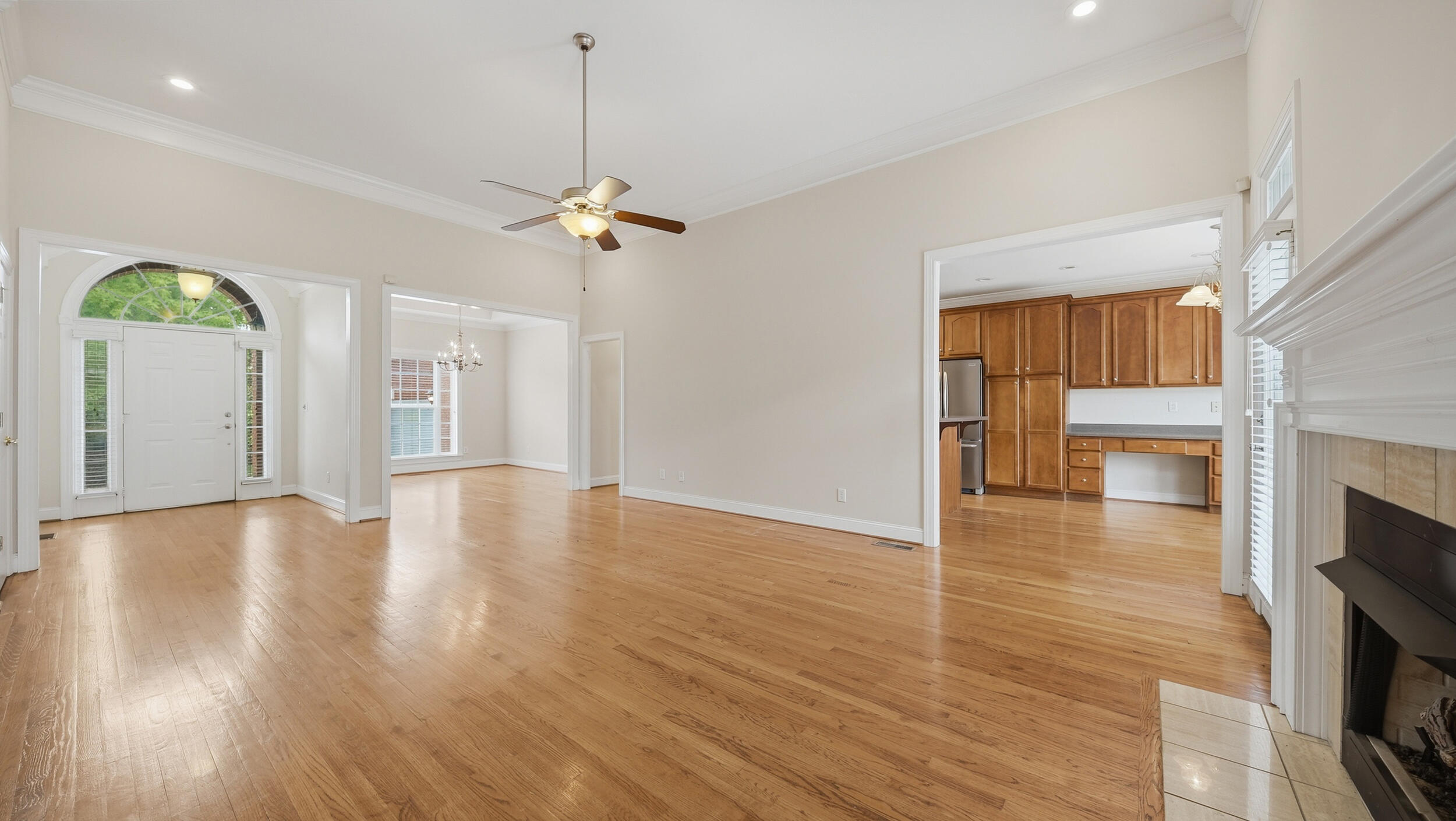9349 Wandering Way