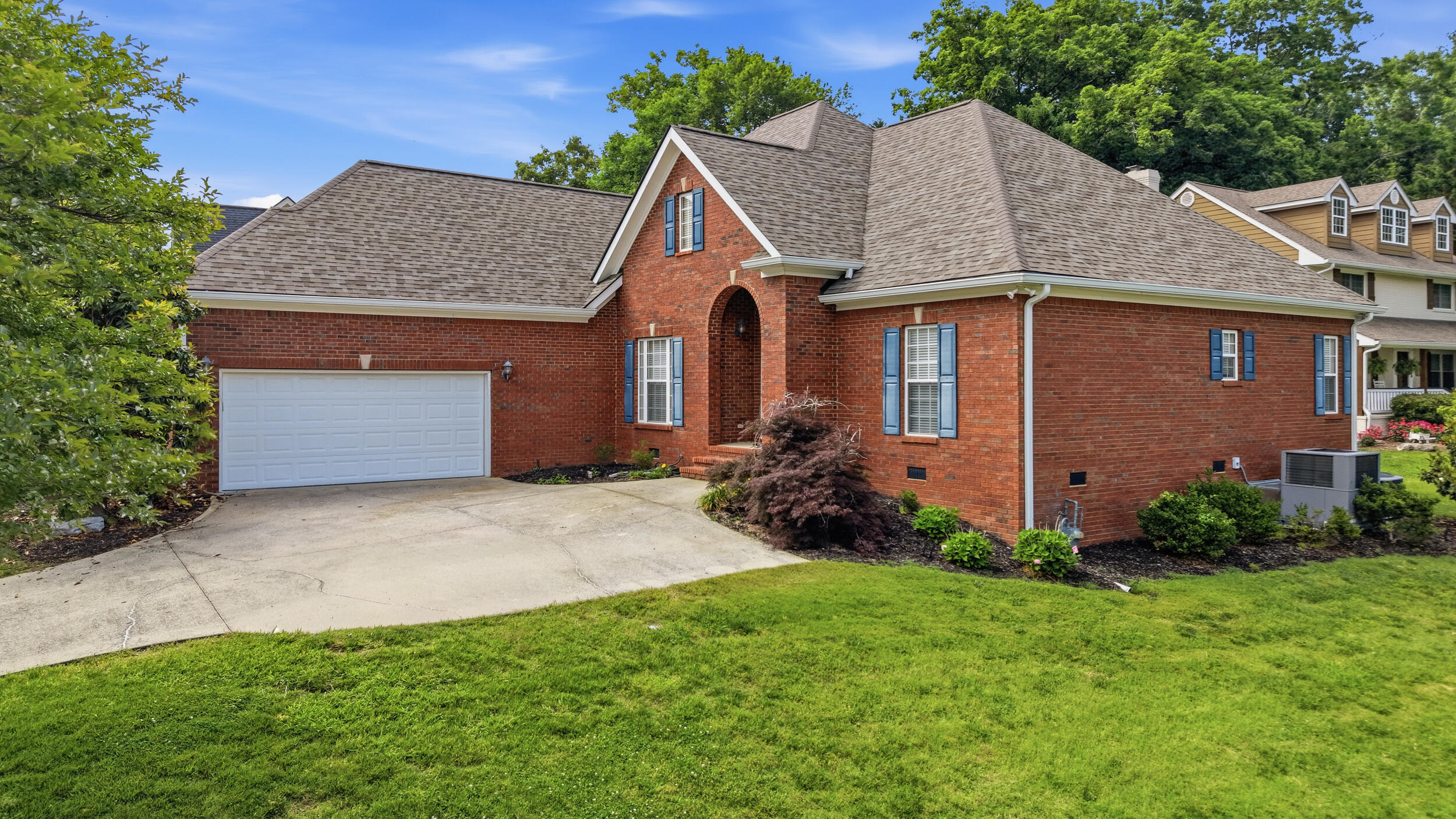 9349 Wandering Way