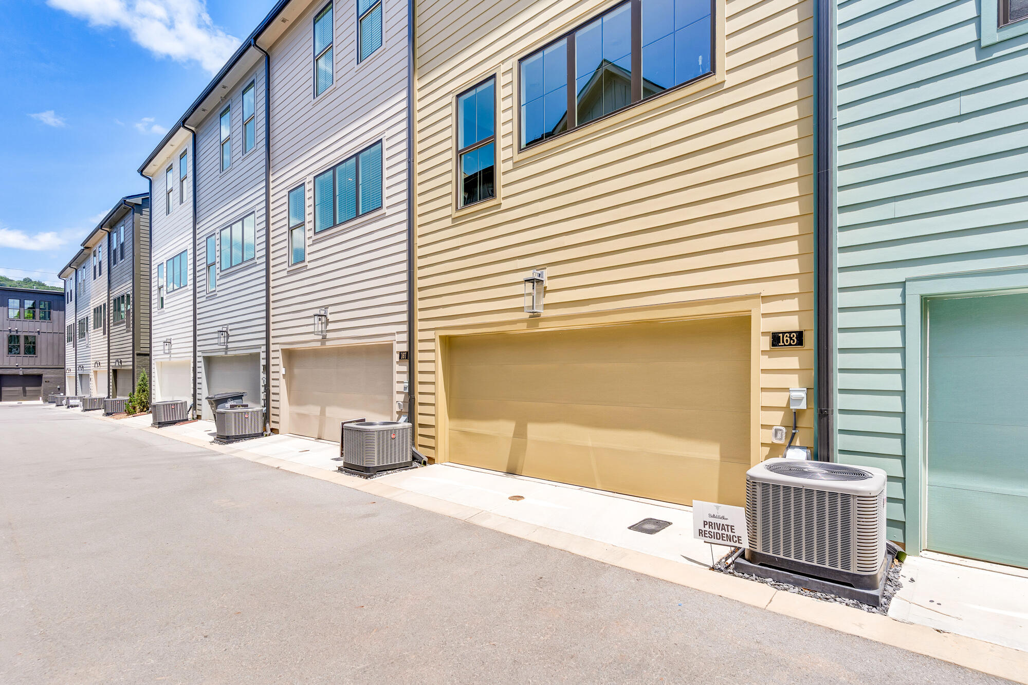 163 Peerless Avenue