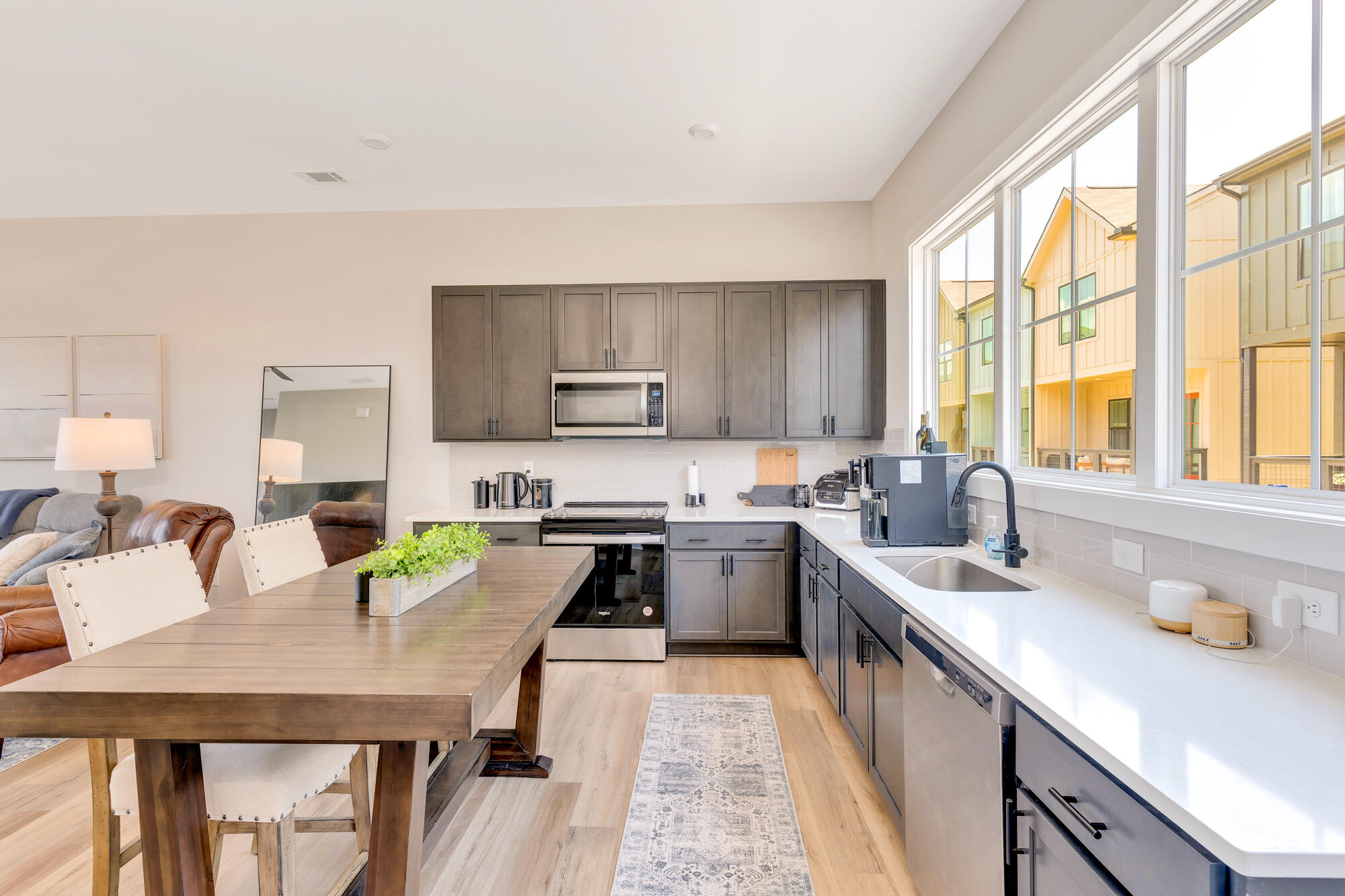 163 Peerless Avenue