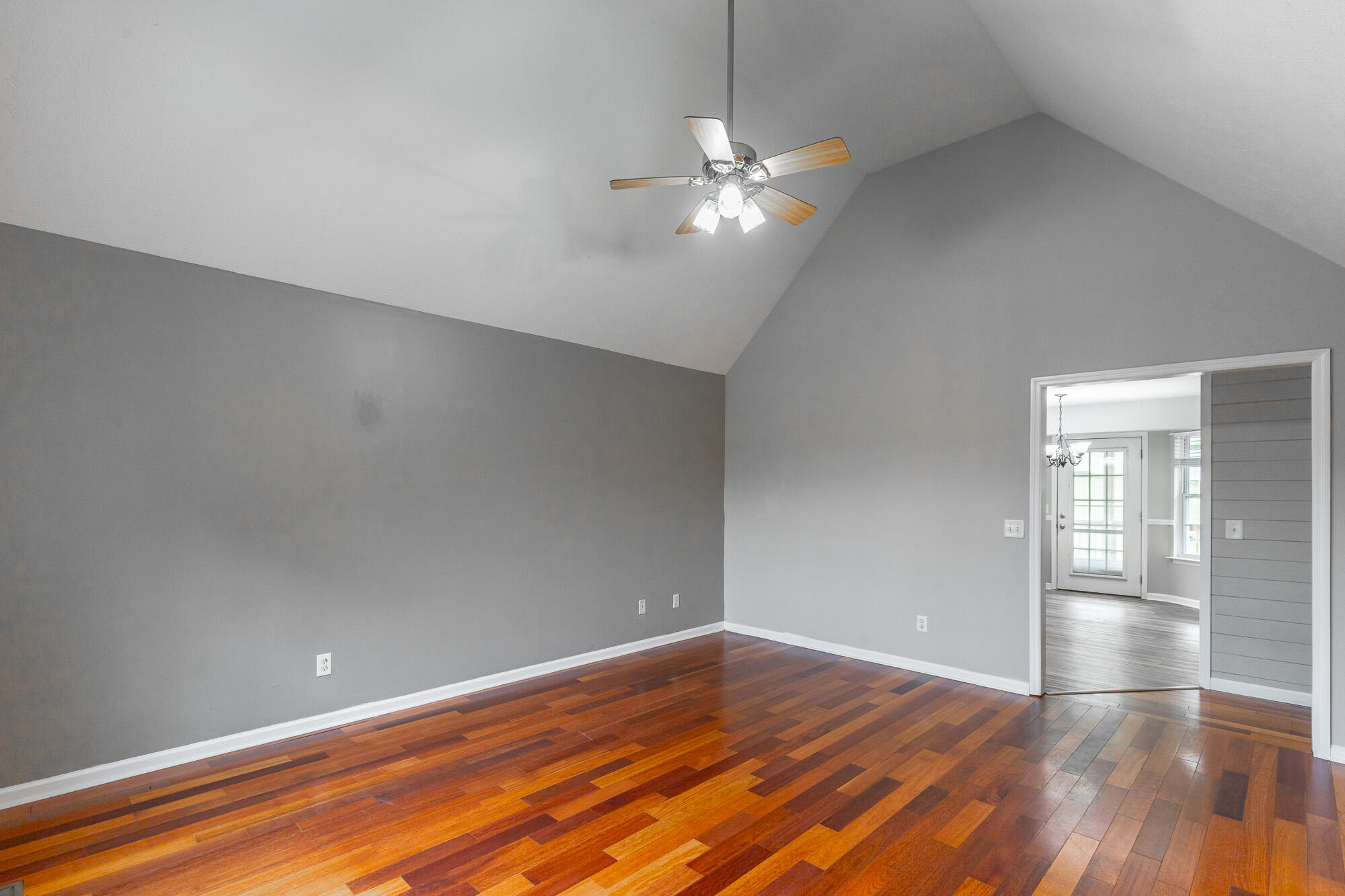 1092 Beaumont Road