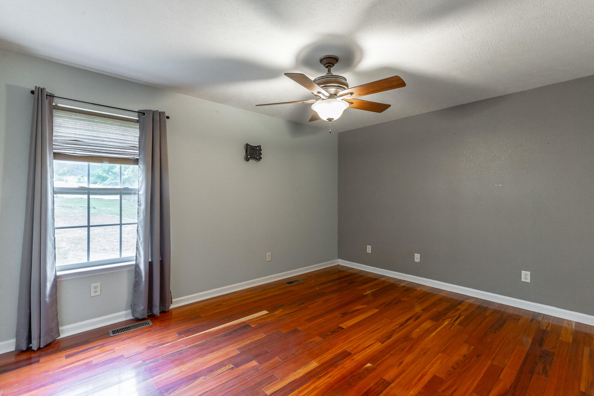 1092 Beaumont Road