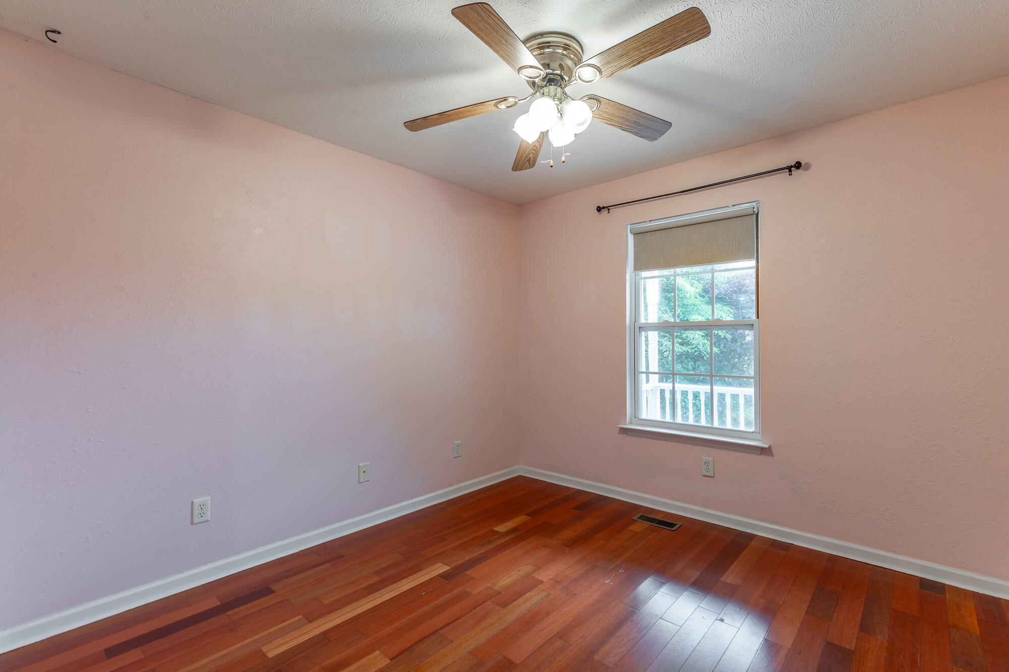 1092 Beaumont Road