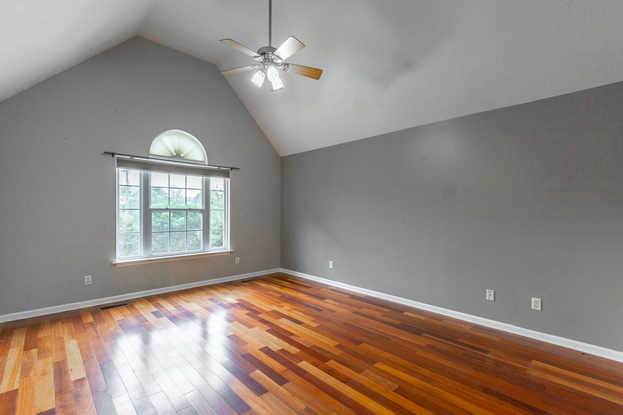 1092 Beaumont Road