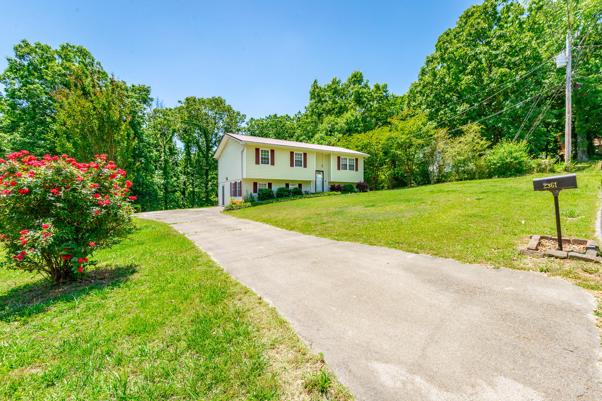 2361 Rolling Brook Drive NE